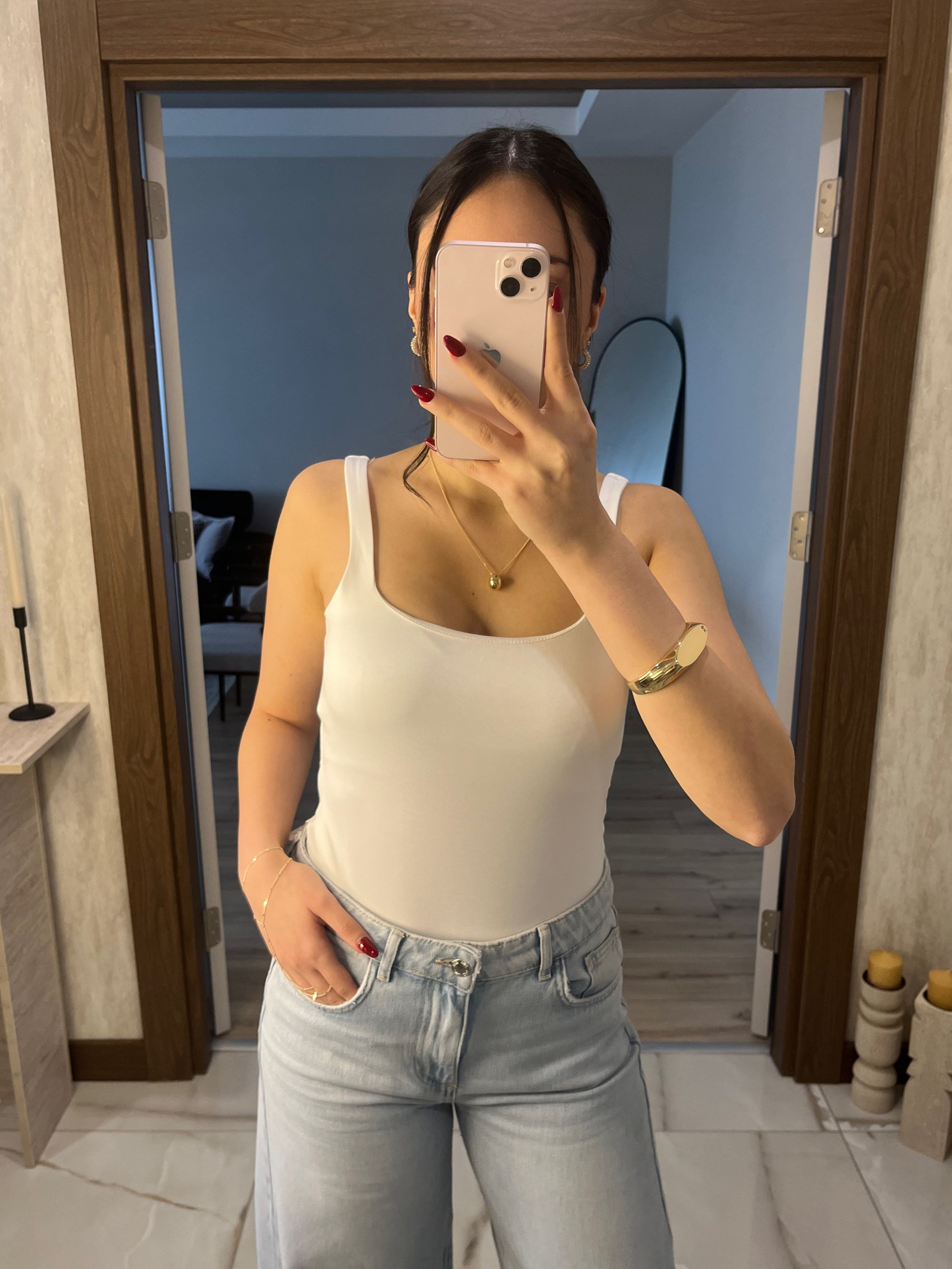 Kolsuz Açık Yaka Bodysuit Ekru