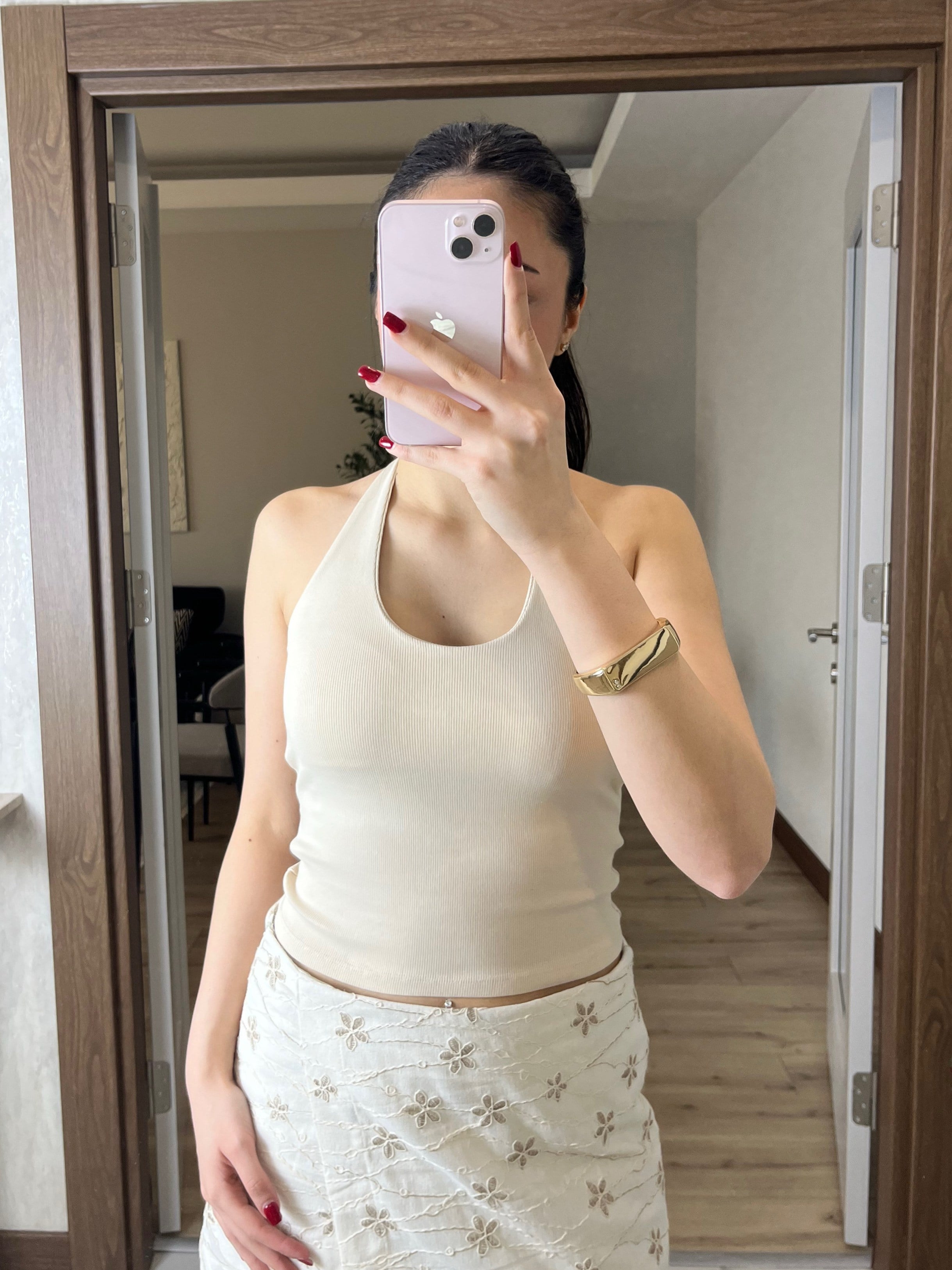 Sırt Dekolteli Halter Yaka Bluz Krem