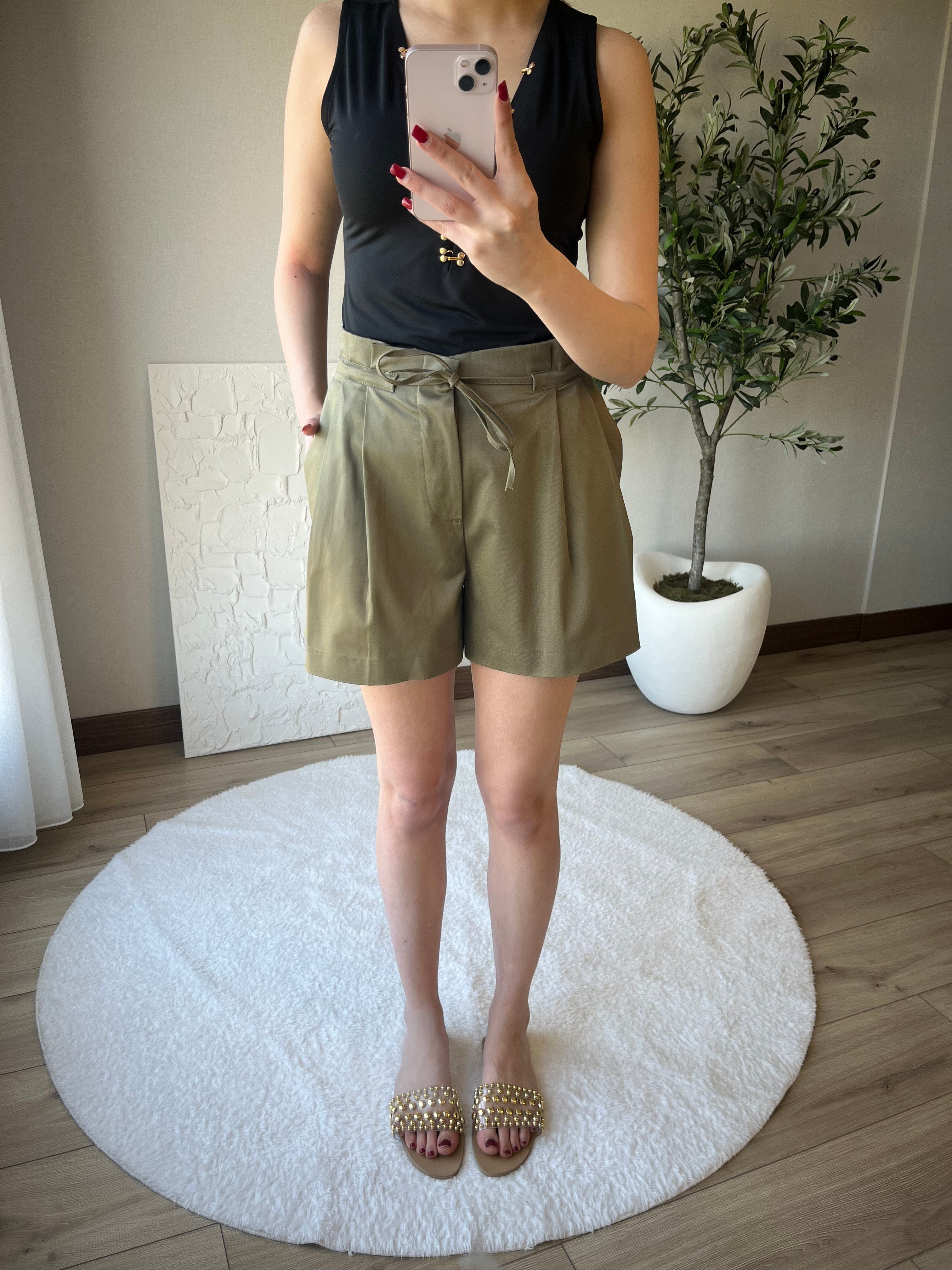 Tencel Kumaş Lastik Bel Şort Haki