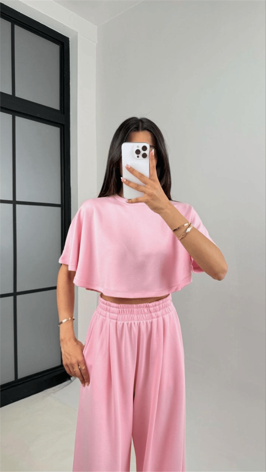 Kadın Dökümlü Crop Tişört ve Pantolon Takımı - Pembe · 2