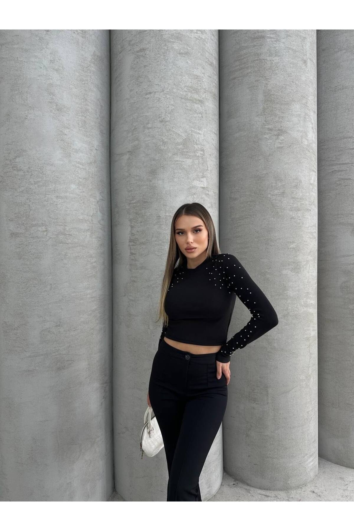 KADIN DÜŞÜK OMUZ CROP BLUZ HYN-58005 - SİYAH