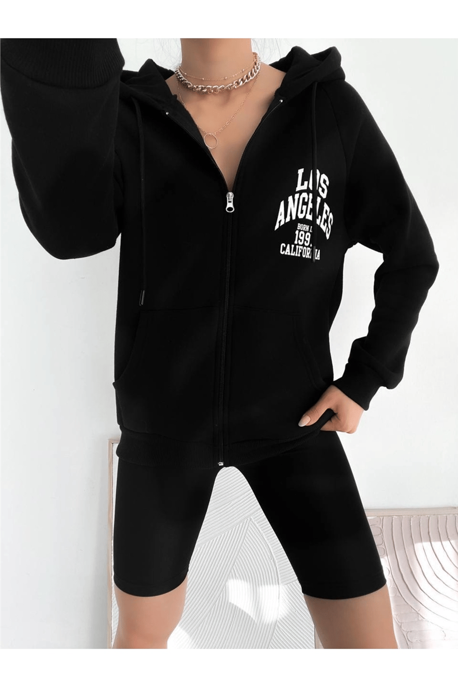 Kadın Kapüşonlu Fermuarlı Önü Ve Arkası Yazı Baskılı Oversize Sweatshirt - Siyah · 2