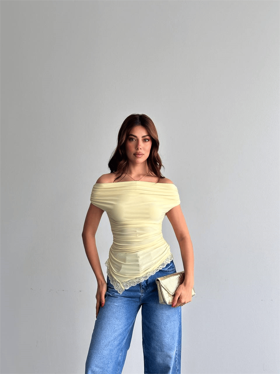 Kadın Kayık Yaka Drapeli Dantel Detaylı Bluz - Sarı · 3