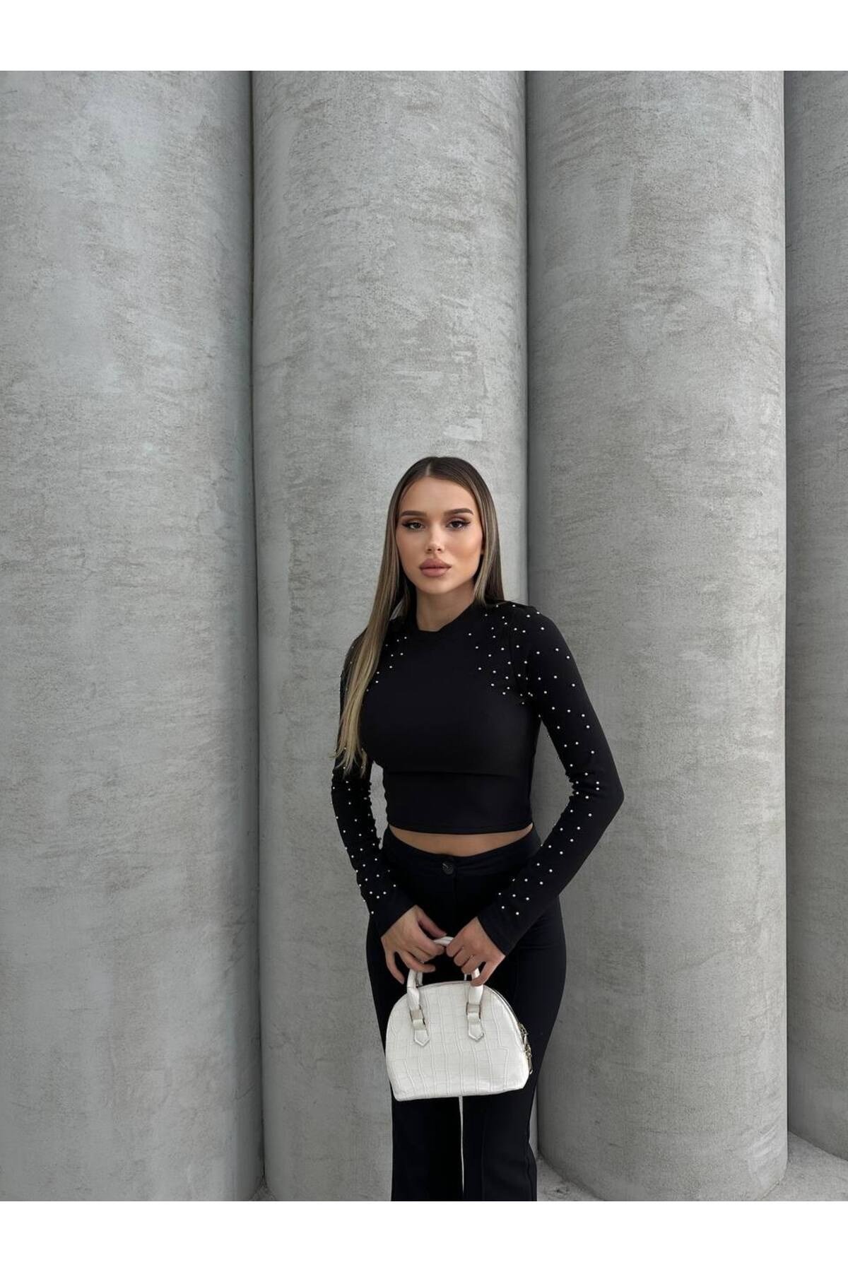 KADIN KOLLARI TAŞ DETAYLI CROP BLUZ HYN-58004 - SİYAH