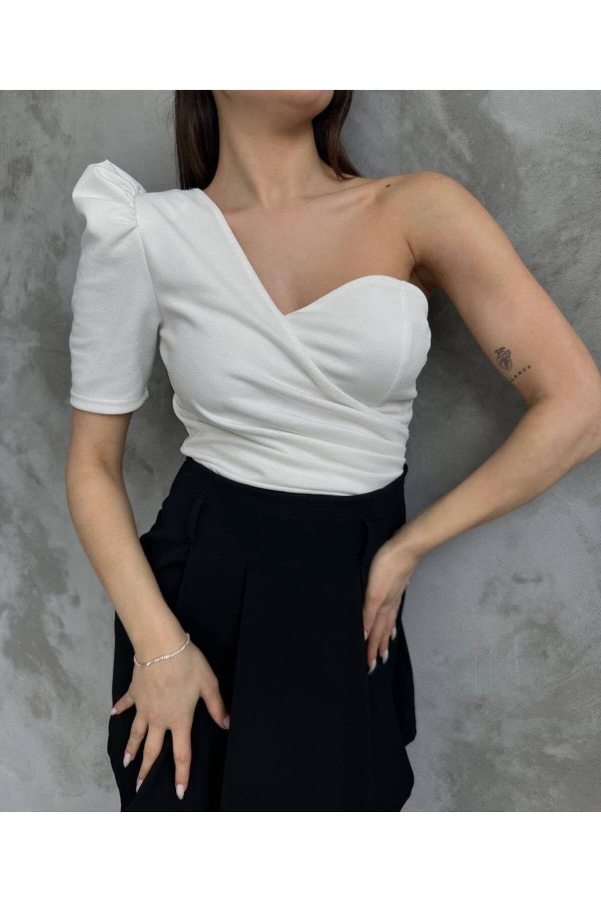 KADIN PRENSES KOLA TEK OMUZ CREP CROP BLUZ ZYN-58627 - BEYAZ