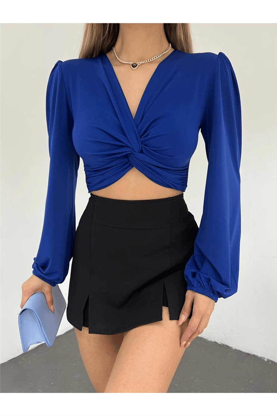 Kadın V Yaka Büzgülü Uzun Kol Crop Bluz Zyn-58396 - SAKS · 3