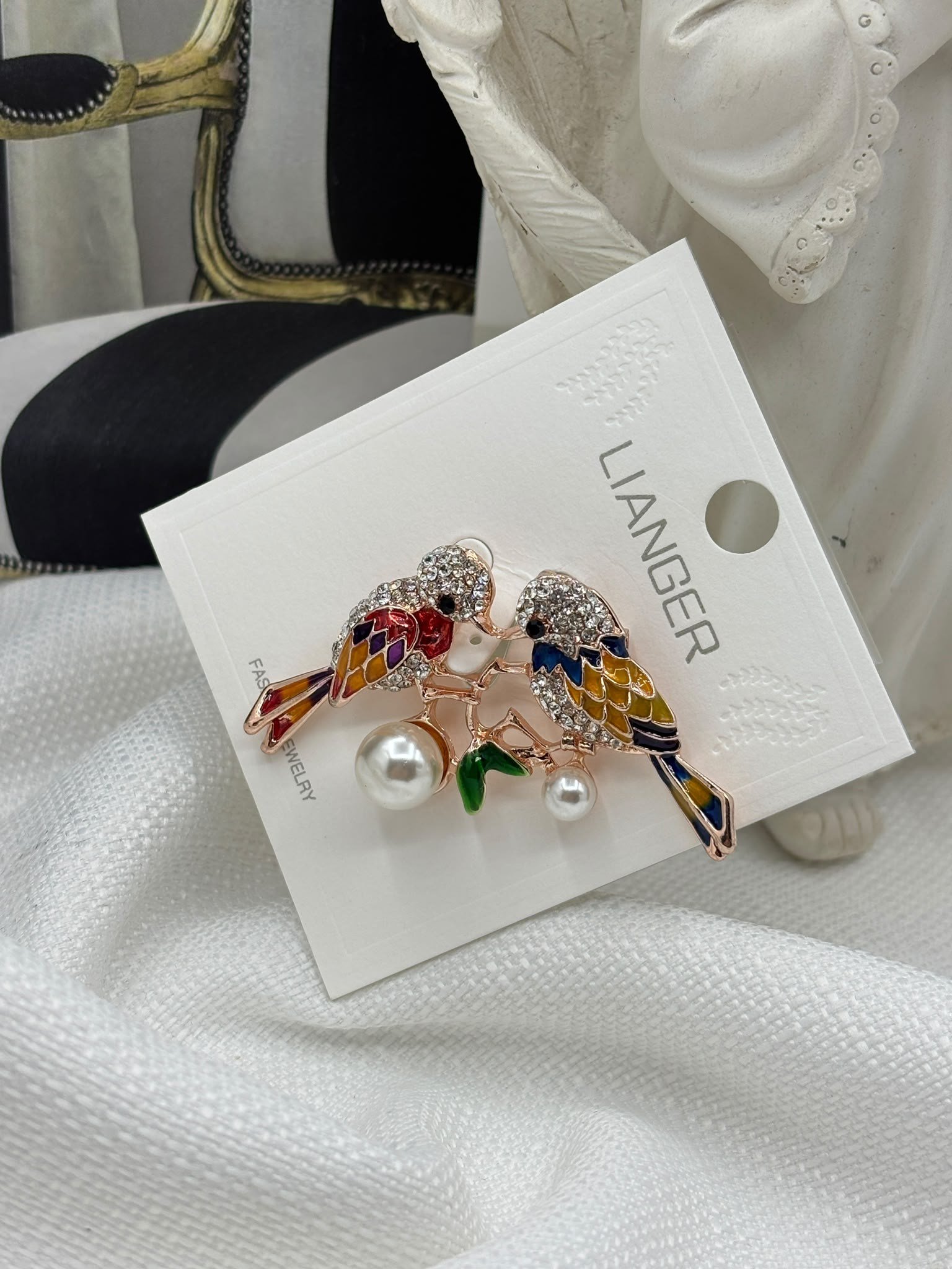 BROŞÇelik Broş26-EKO-454BROŞ26-EKO-651Çelik BroşCelik Taki Accesories135,00 xuping-cm jewelleryl- Çelik Takı-takı-kapıda ödeme-Toptan Çelik Takı,toptan takı-Serkan Kul-Bijuteri, Yonca kolye , Çelik kelepçe , Çelik kolye ,Çelik küpe , princ küpe,çelik takı accesories , toptan takCelik Taki AccesoriesBROŞ