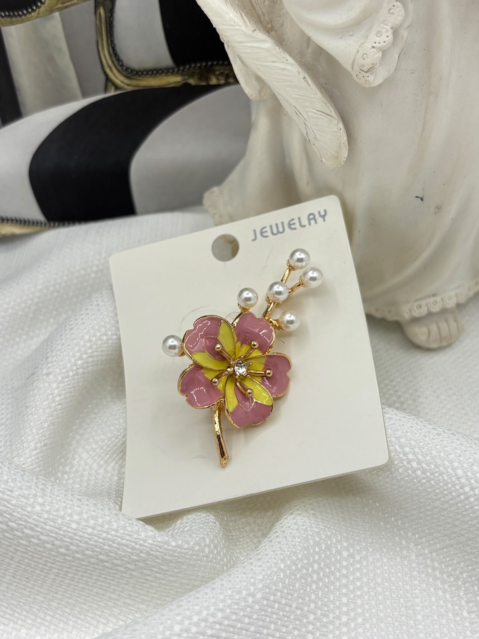 BROŞÇelik Broş26-EKO-453BROŞ26-EKO-651Çelik BroşCelik Taki Accesories135,00 xuping-cm jewelleryl- Çelik Takı-takı-kapıda ödeme-Toptan Çelik Takı,toptan takı-Serkan Kul-Bijuteri, Yonca kolye , Çelik kelepçe , Çelik kolye ,Çelik küpe , princ küpe,çelik takı accesories , toptan takCelik Taki AccesoriesBROŞ