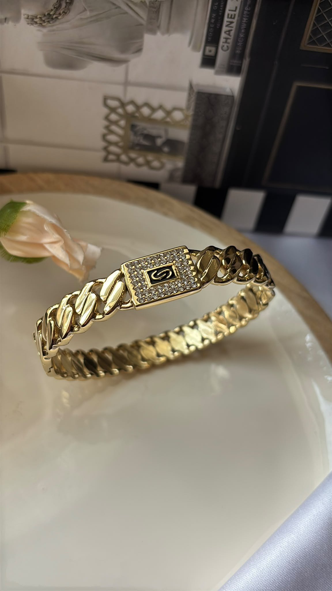 ÇELİK KELEPÇEÇELİK KELEPCE26-DMR-2032Celik Taki AccesoriesÇELİK KELEPÇE