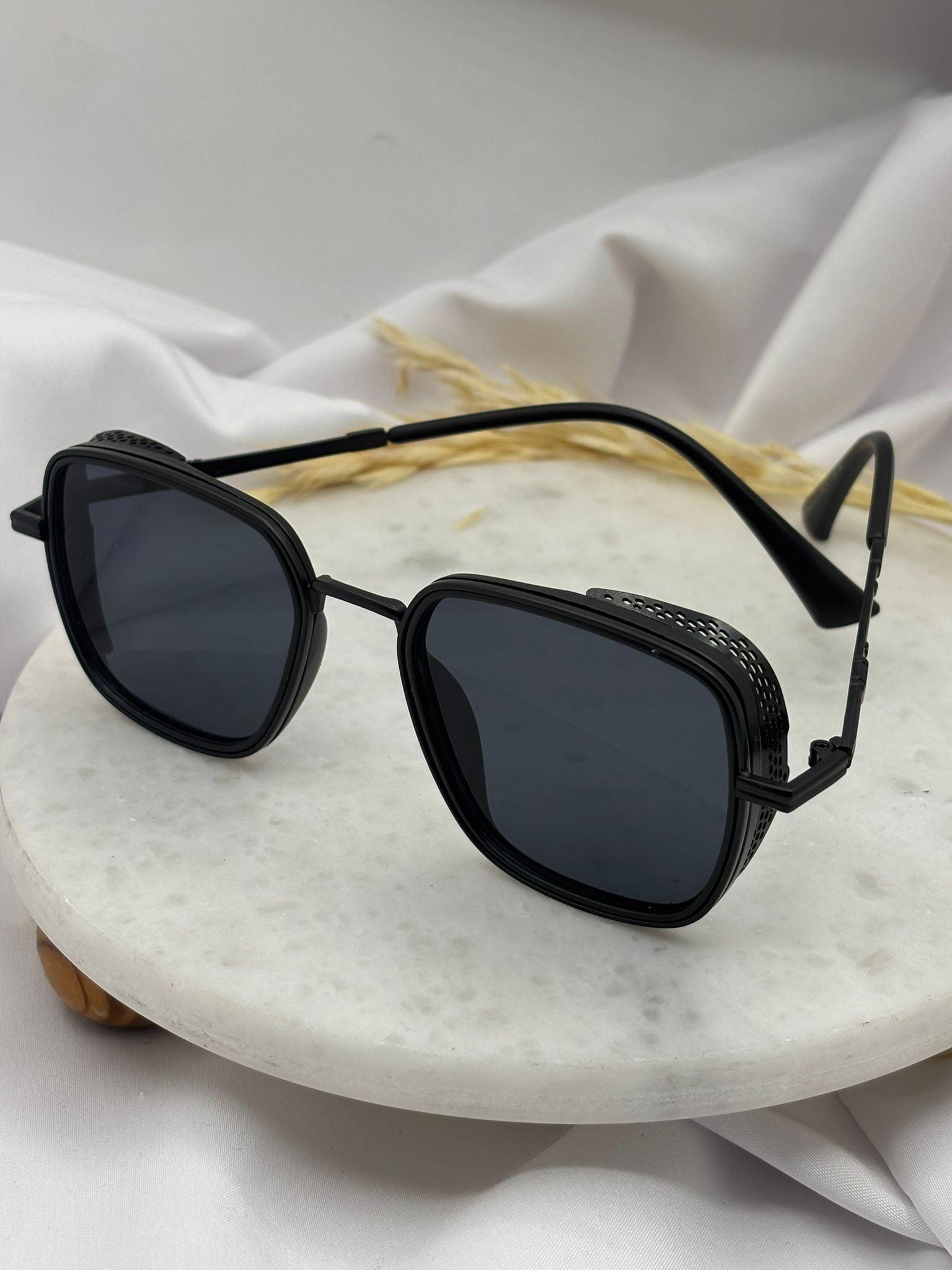 LÜKS GÖZLÜKGÖZLÜK26-APL-00103Celik Taki AccesoriesLÜKS GÖZLÜK