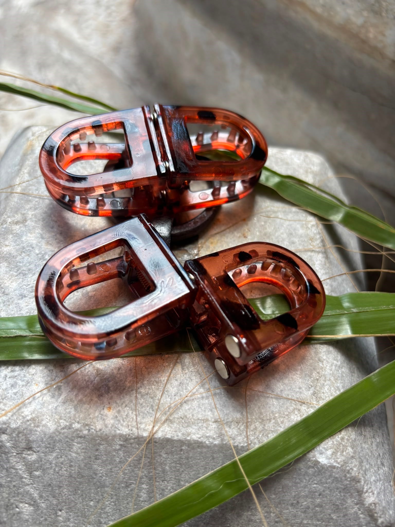 MIKNATISLI TOKATOPTAN TOKA MODELLERİMİZ26-SOS-0006Celik Taki AccesoriesMIKNATISLI TOKA