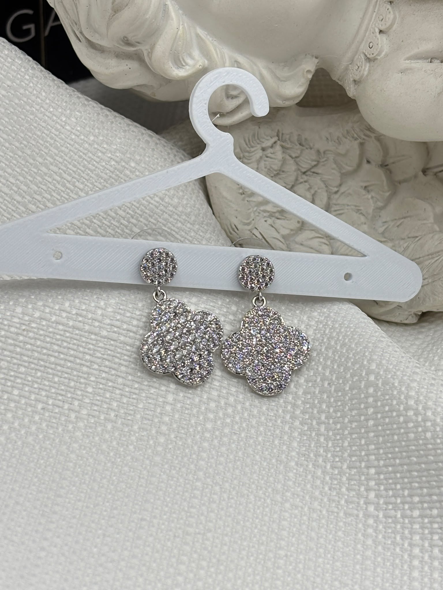 VİP KÜPEÇELİK KÜPE26-NYM-56204Celik Taki AccesoriesVİP KÜPE