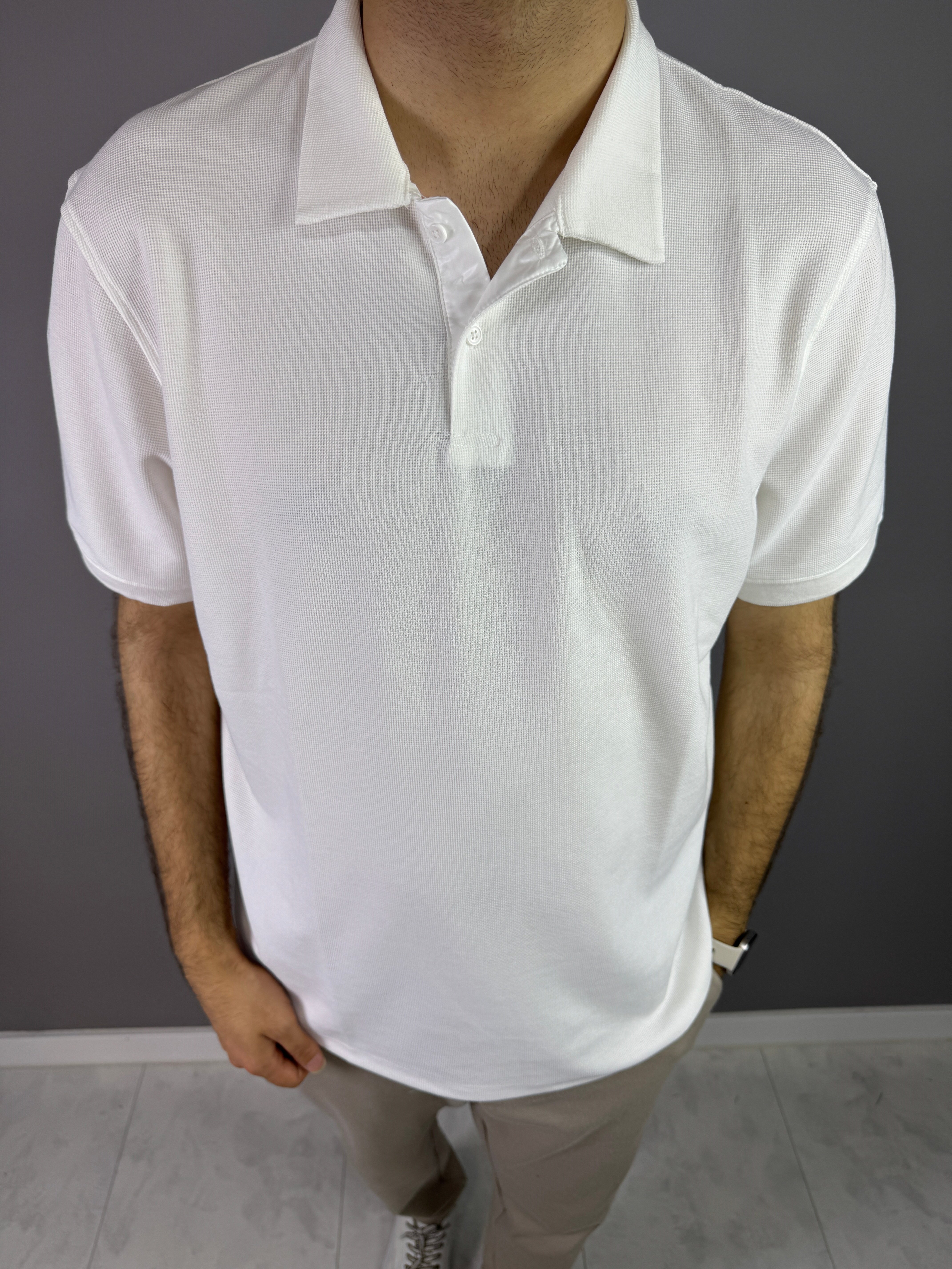 BEYAZ ALTUN DESEN POLO YAKA 7018
