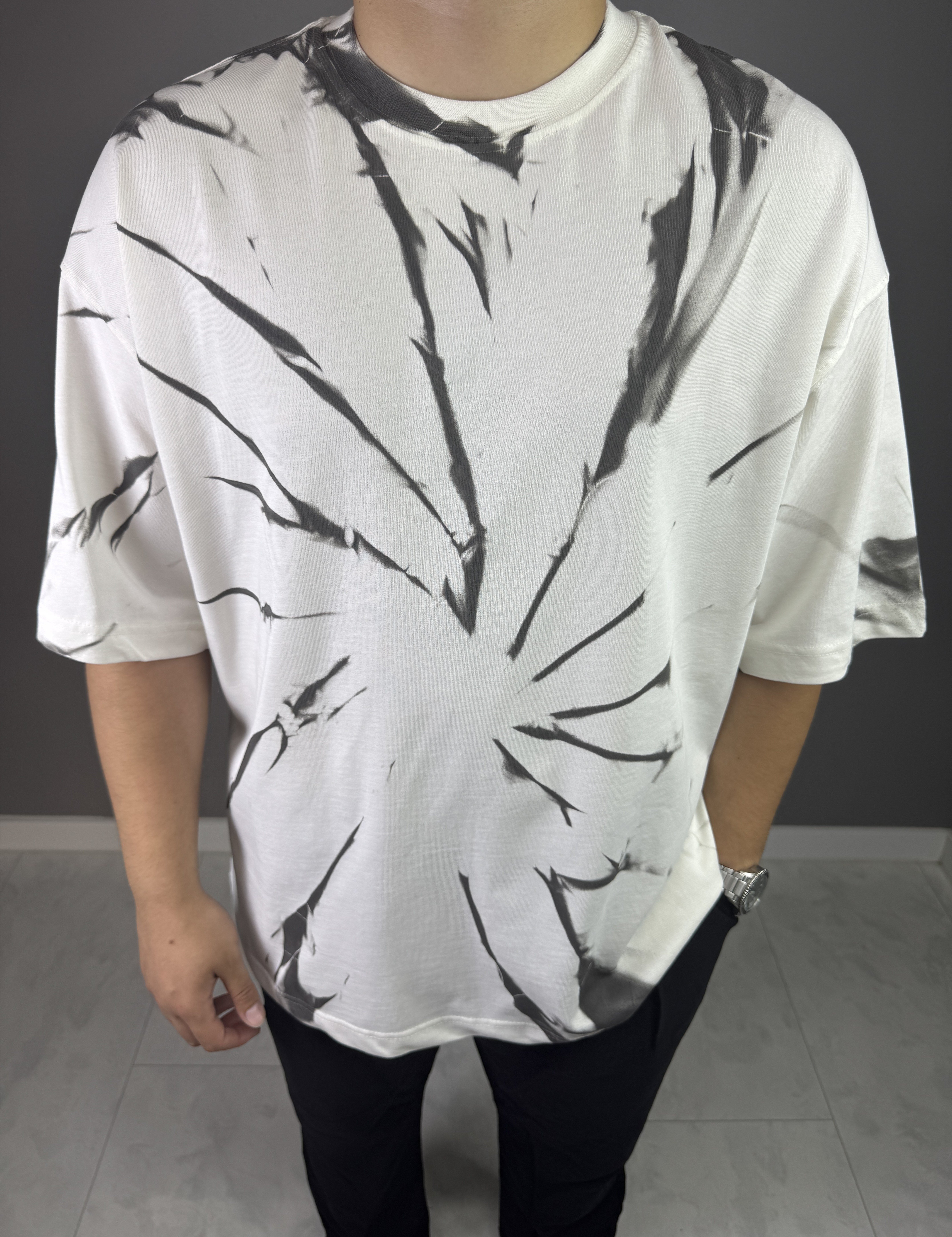 YILDIRIM DESENLİ T-SHİRT 1086