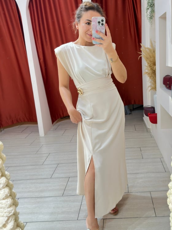 Gold Tokalı Krem Elbise
