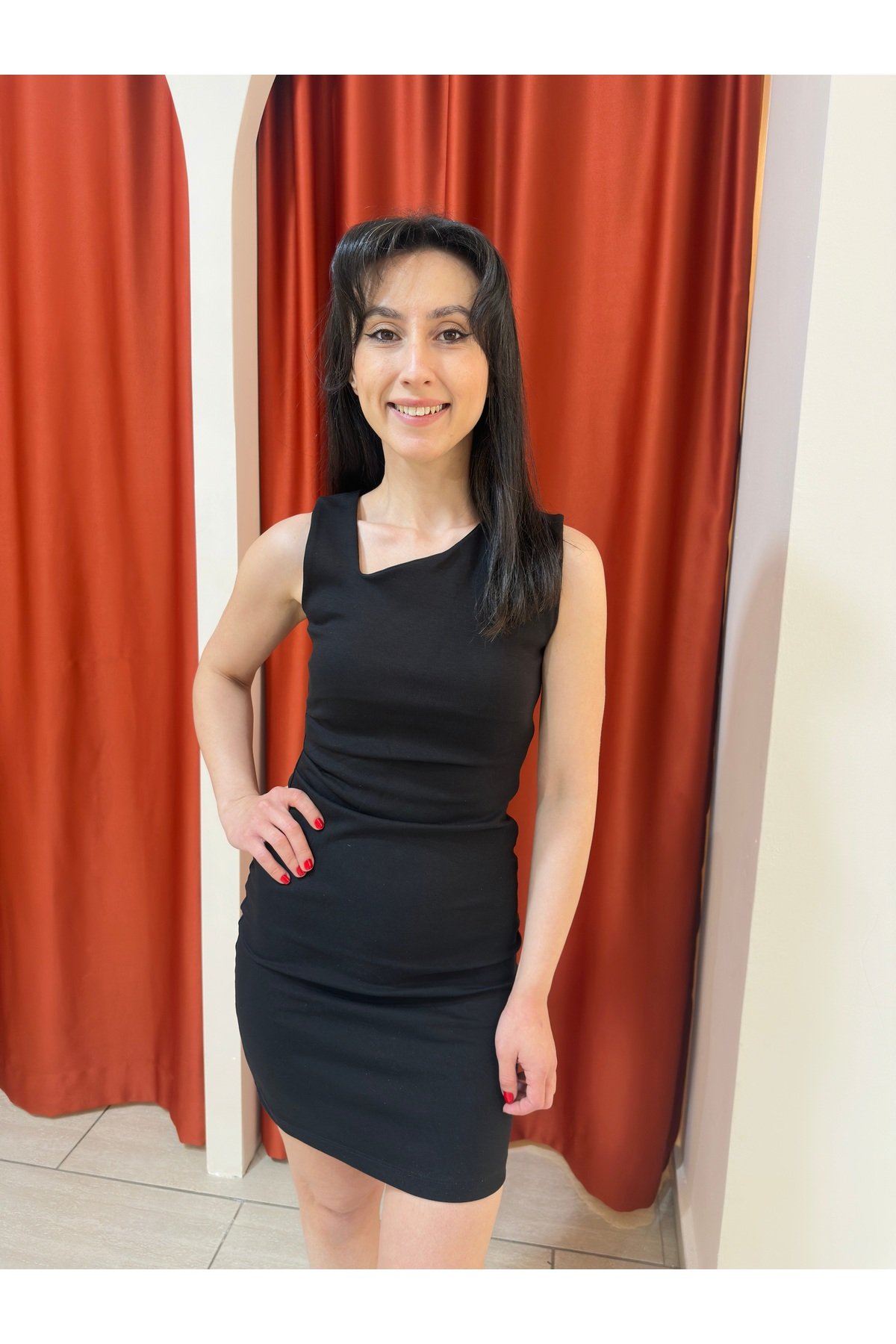 MİNİ ESNEK PENCERE DETAYLI PAMUKLU ELBİSE