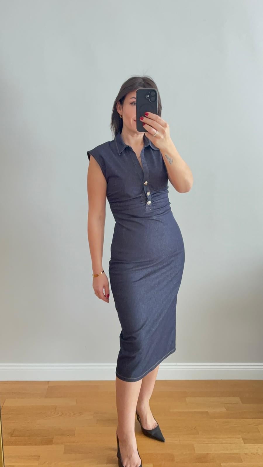 Arka Yırtmaçlı Likralı Midi Denim Elbise