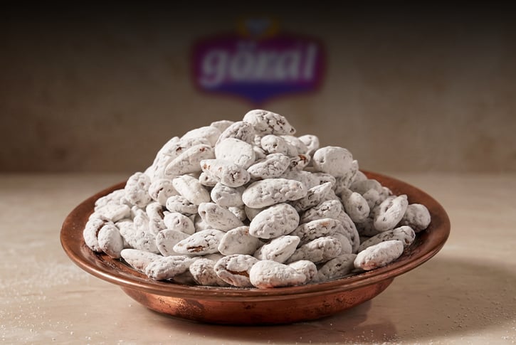 Tırtıklı Bademli Şeker-1000 GR