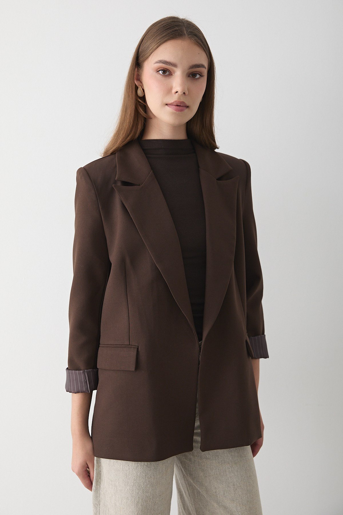 Kadın Acı Kahve Çizgili İçi Astarlı Kol Detaylı Blazer Ceket
