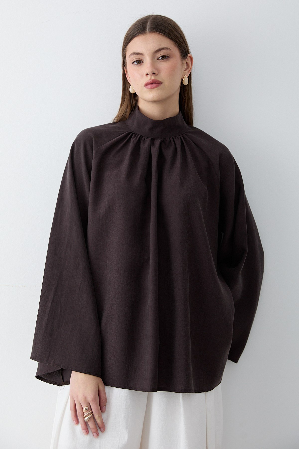 Kadın Hakim Yaka Pelerin Kollu Oversize Bluz