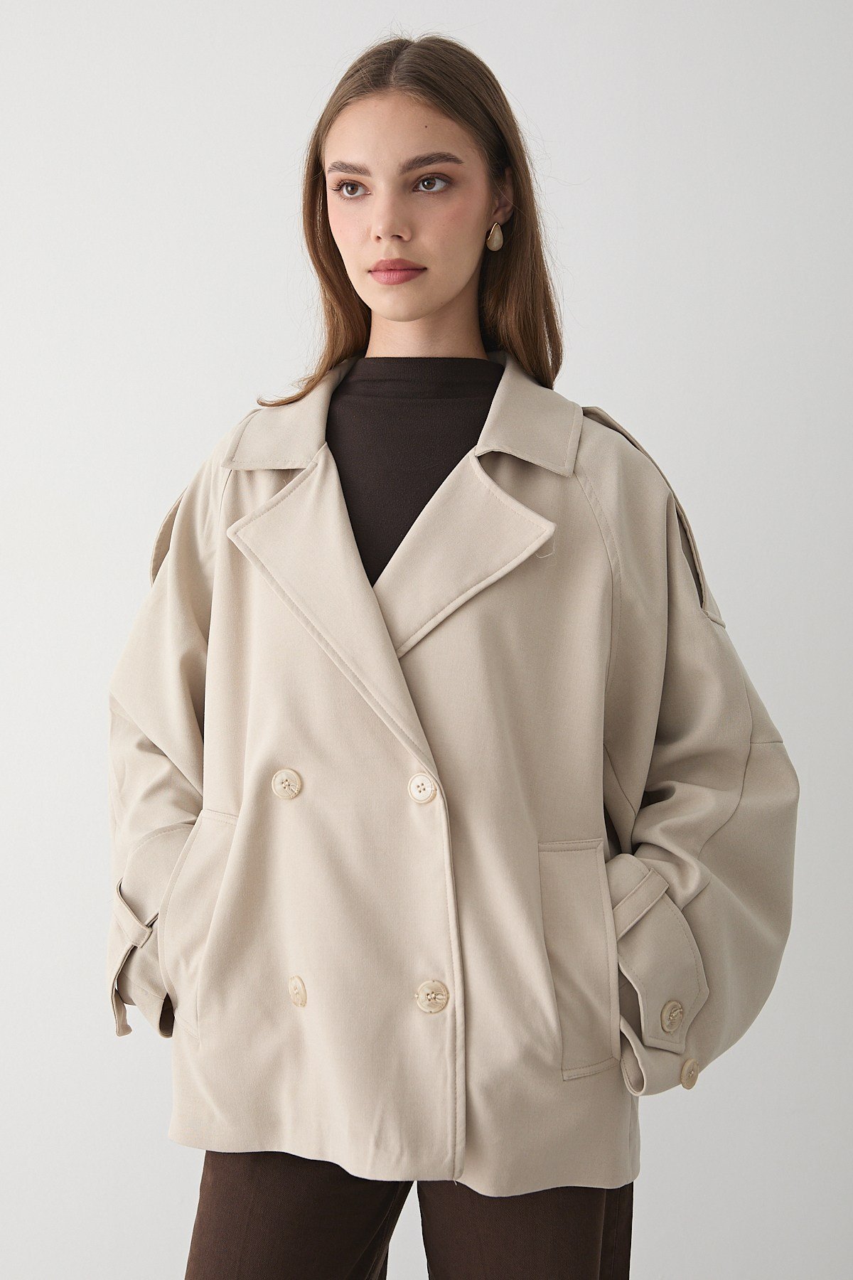 Kadın Oversize Kruvaze Yaka Kısa Trençkot