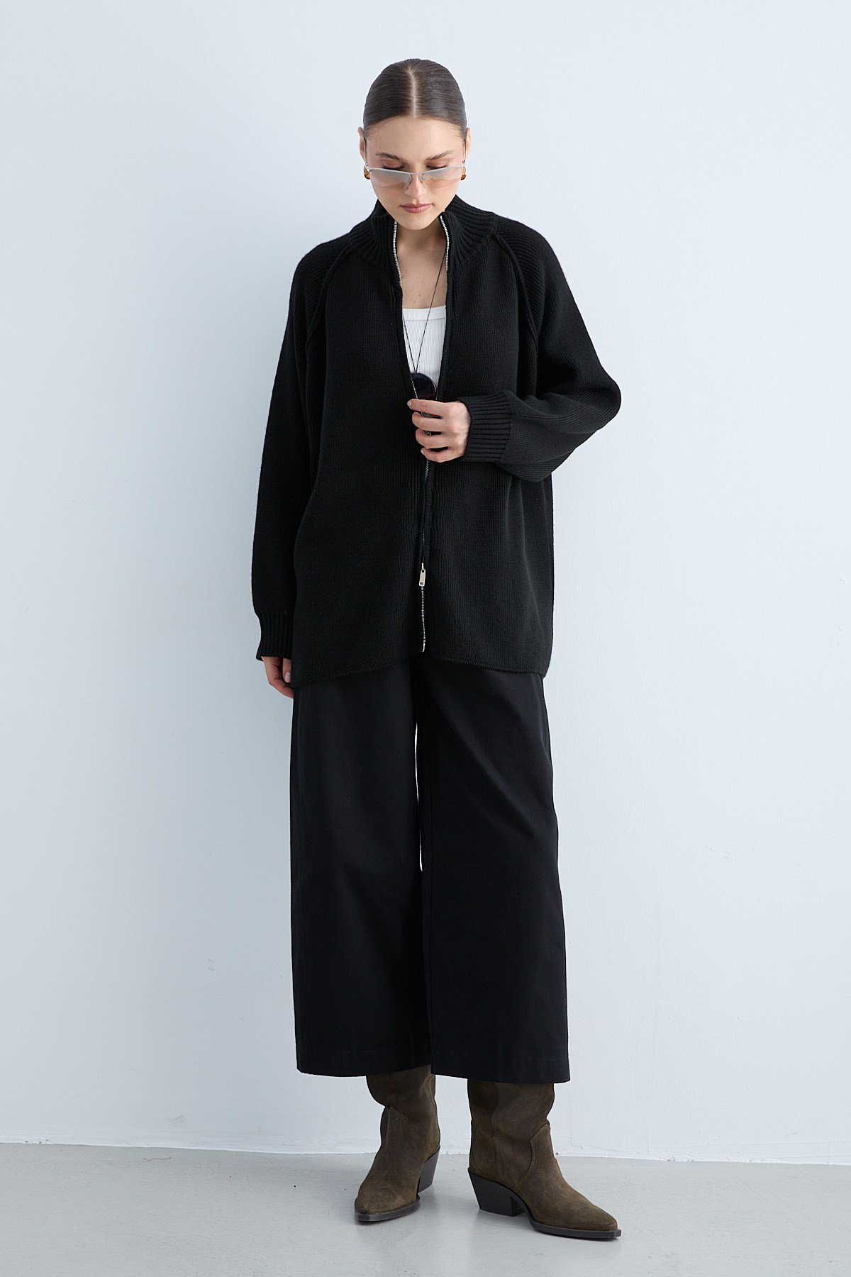 Kadın Triko Dik Yaka Fermuarlı Oversize Hırka Raglan Kollu Örgü Ceket -Siyah