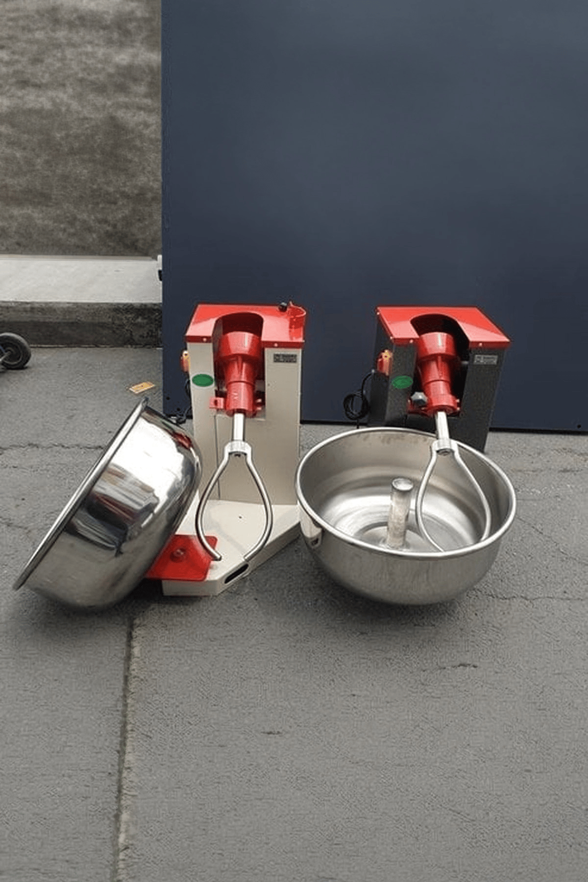 Hamur Yoğurma Makinesi Devirmeli 25 Kg
