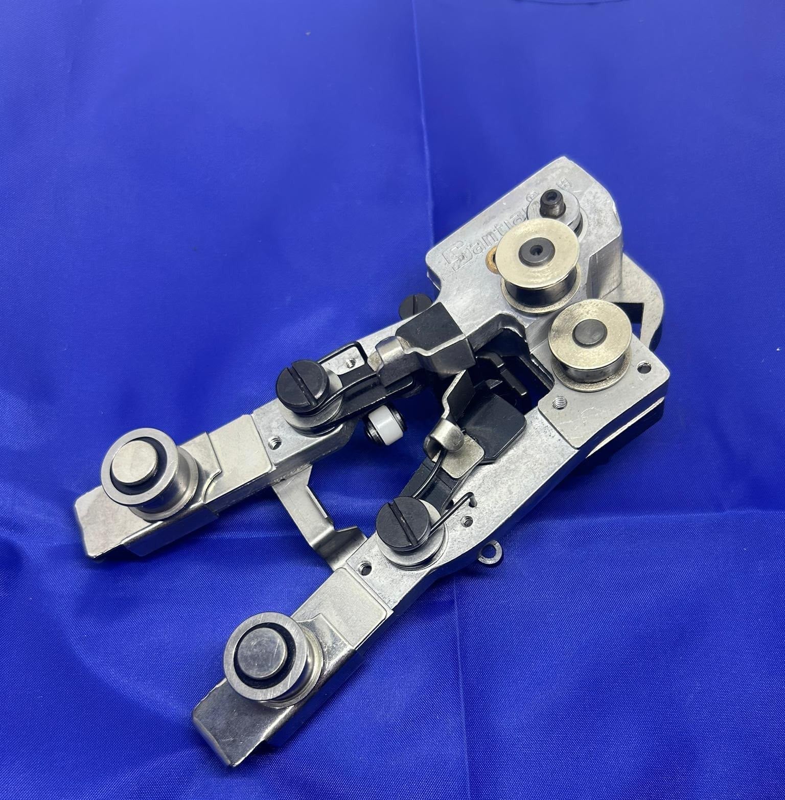 DİK KUMAŞ KESİM MOTORU BİLEME ÇATALI KOMPLE