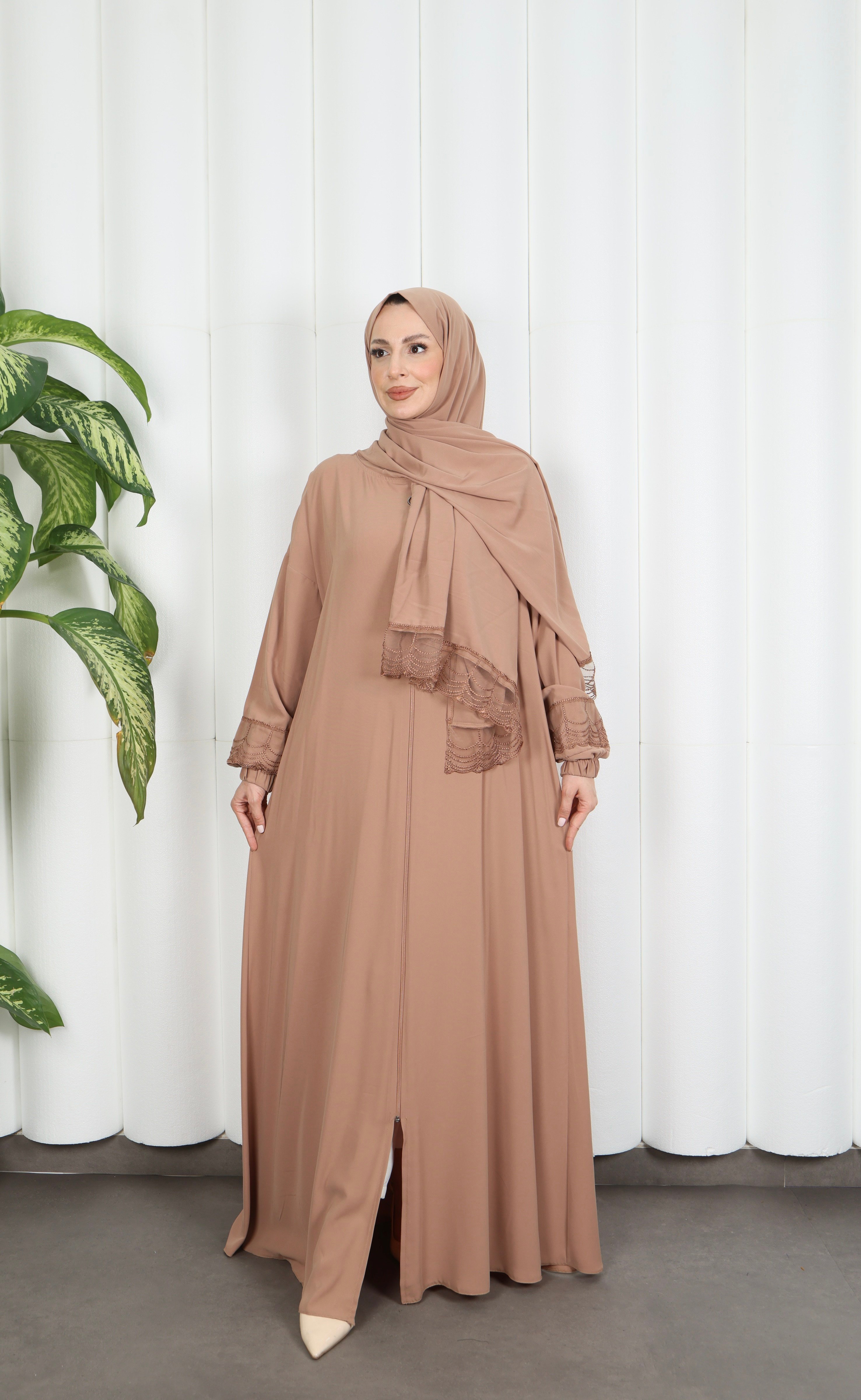 Dantel Detaylı  Şallı Namaz Elbisesi  Camel  HNT7068