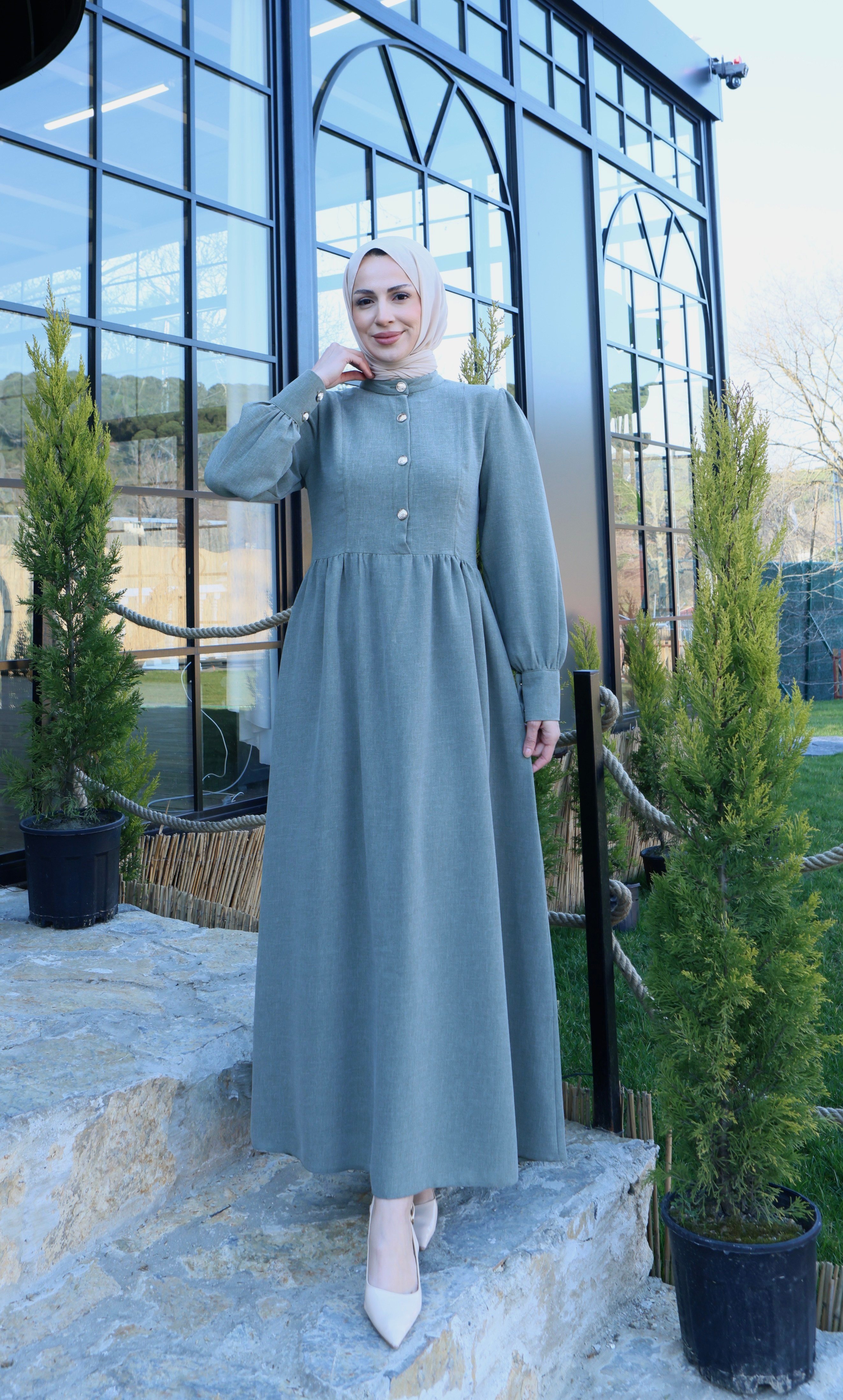 Düğme Detaylı Pileli Tesettür Elbise  Haki  HNT8528