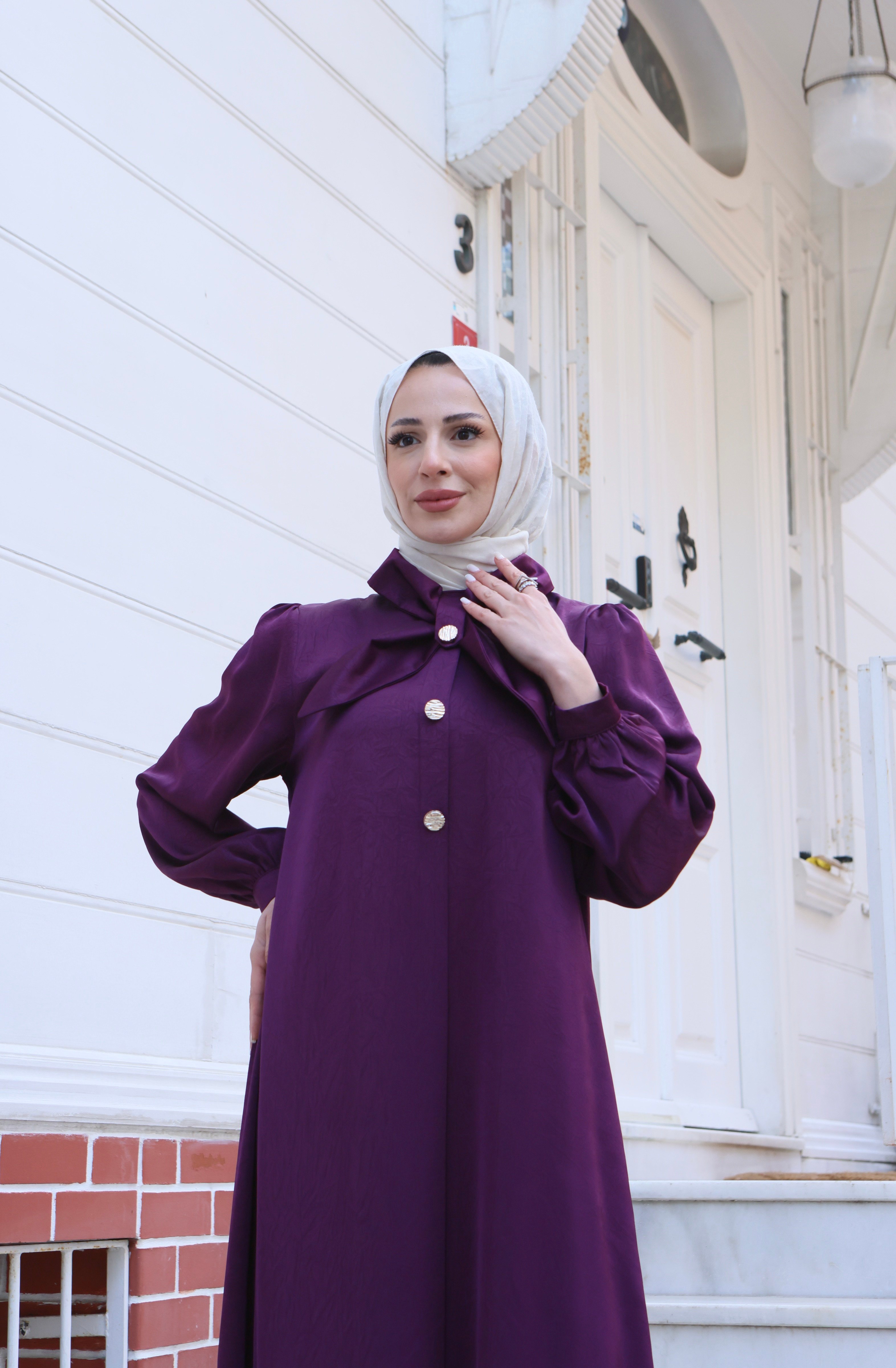 Fiyonklu Düğme  Detaylı Tesettür Elbise Mürdüm   HNT1012