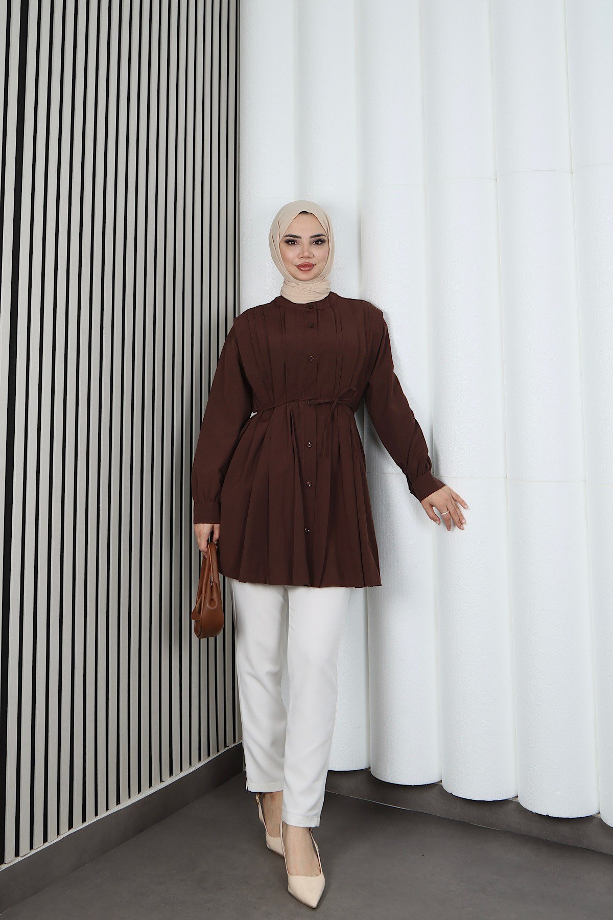 Hakim Yaka Pile Detaylı Düğmeli Tunik Kahverengi HNT2127