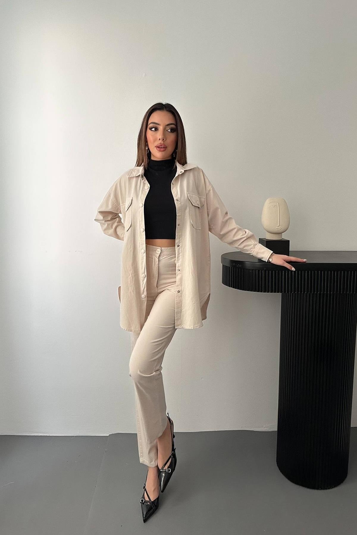 Toptan Bej Gömlek Ve Çıtçıtlı Pantolon Takım