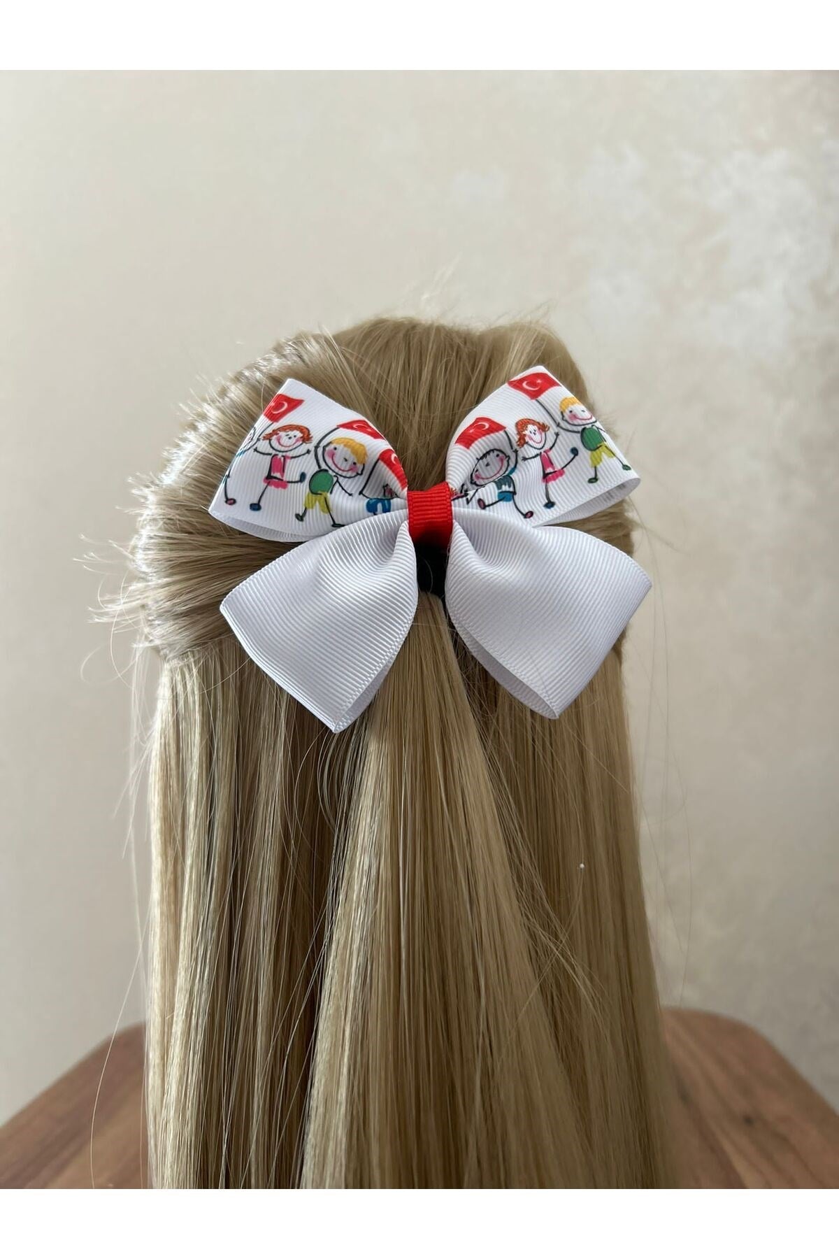 23 Nisan Gösteri Kıyafeti - Çocuk Toka
