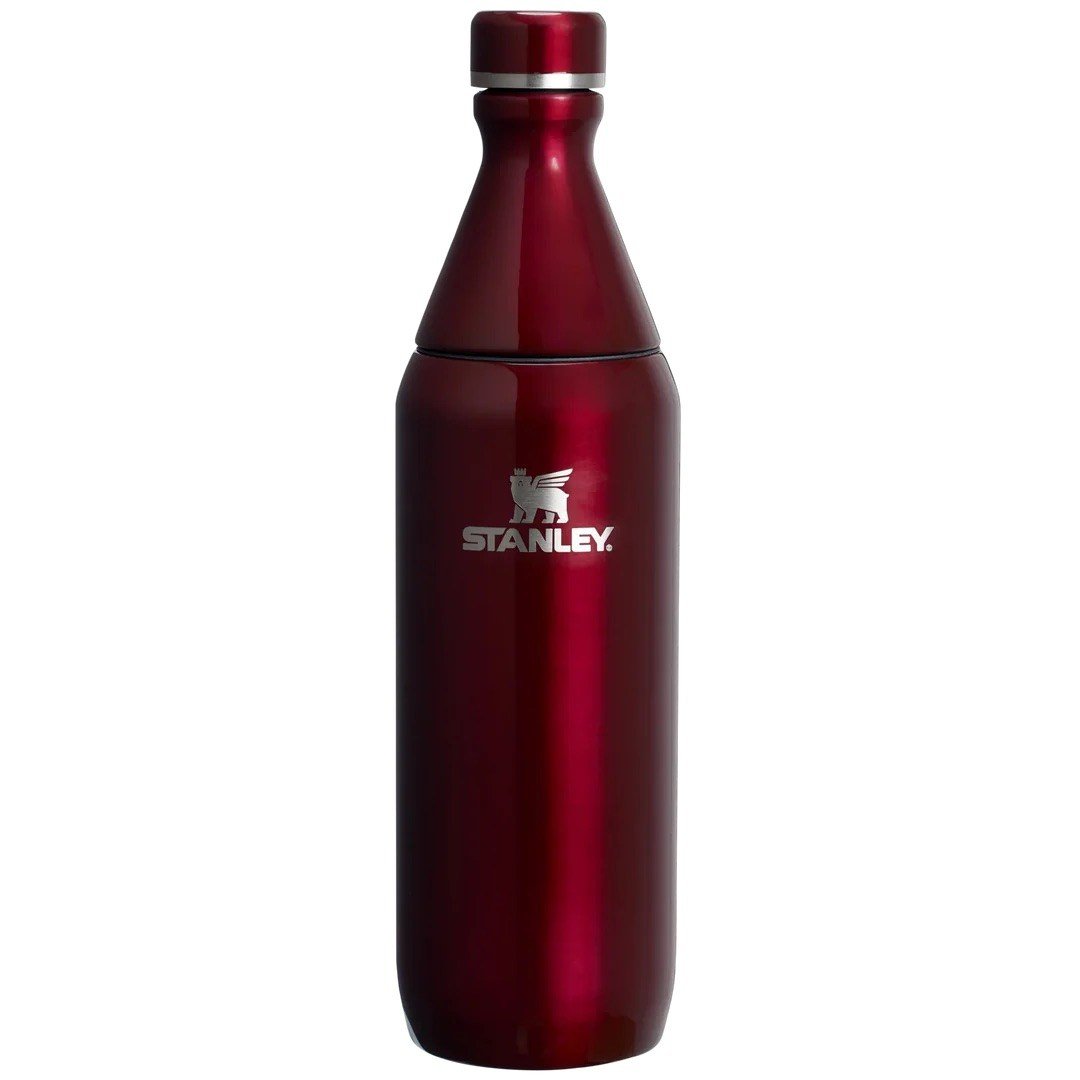 Stanley The All Day Slim Bottle  0.6L / 20oz - Garnet Shine