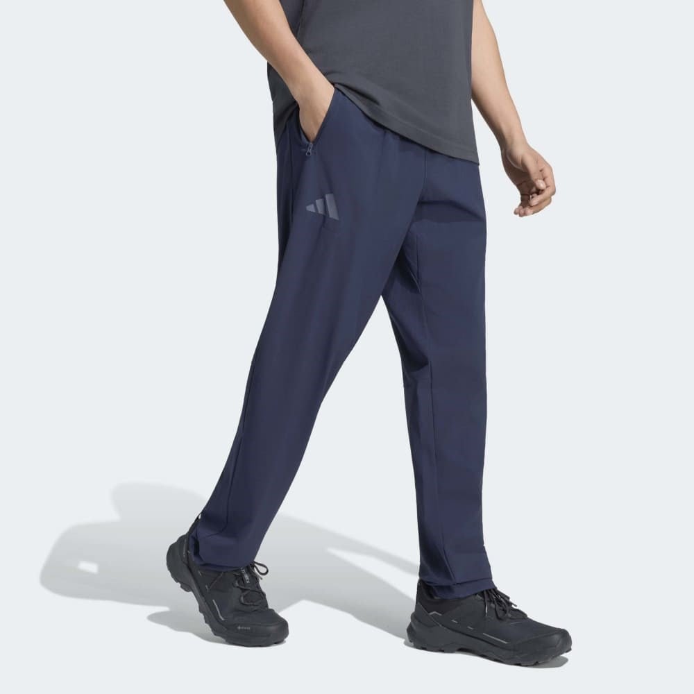 adidasKW7406LMT ESS PANTS