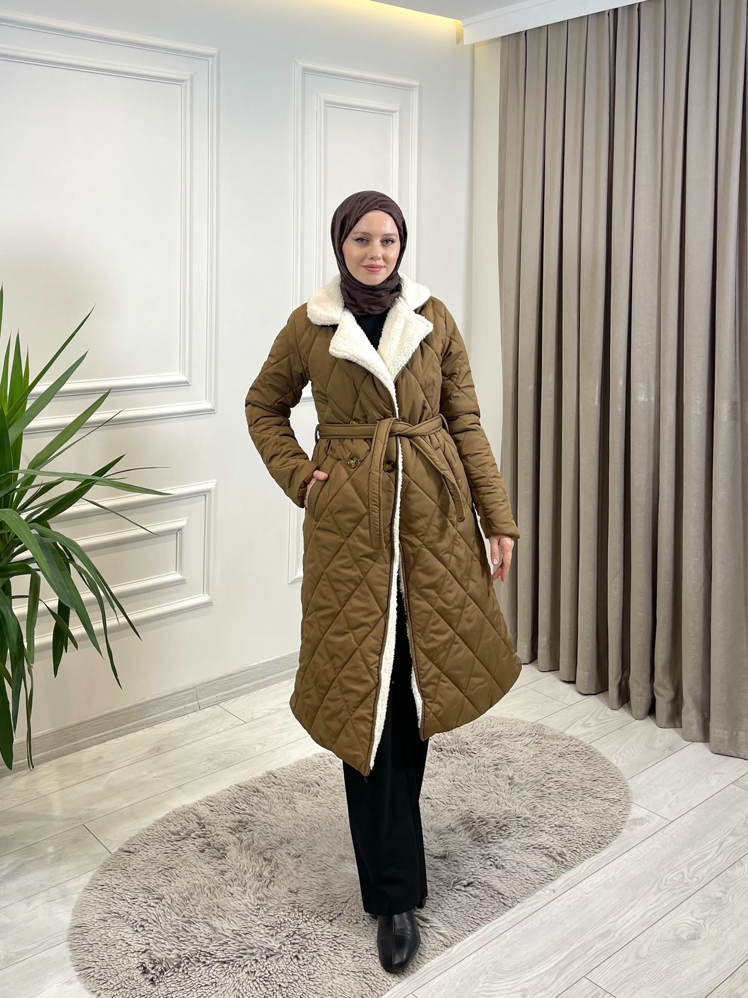 Kadın Kürk Detaylı Mont Camel