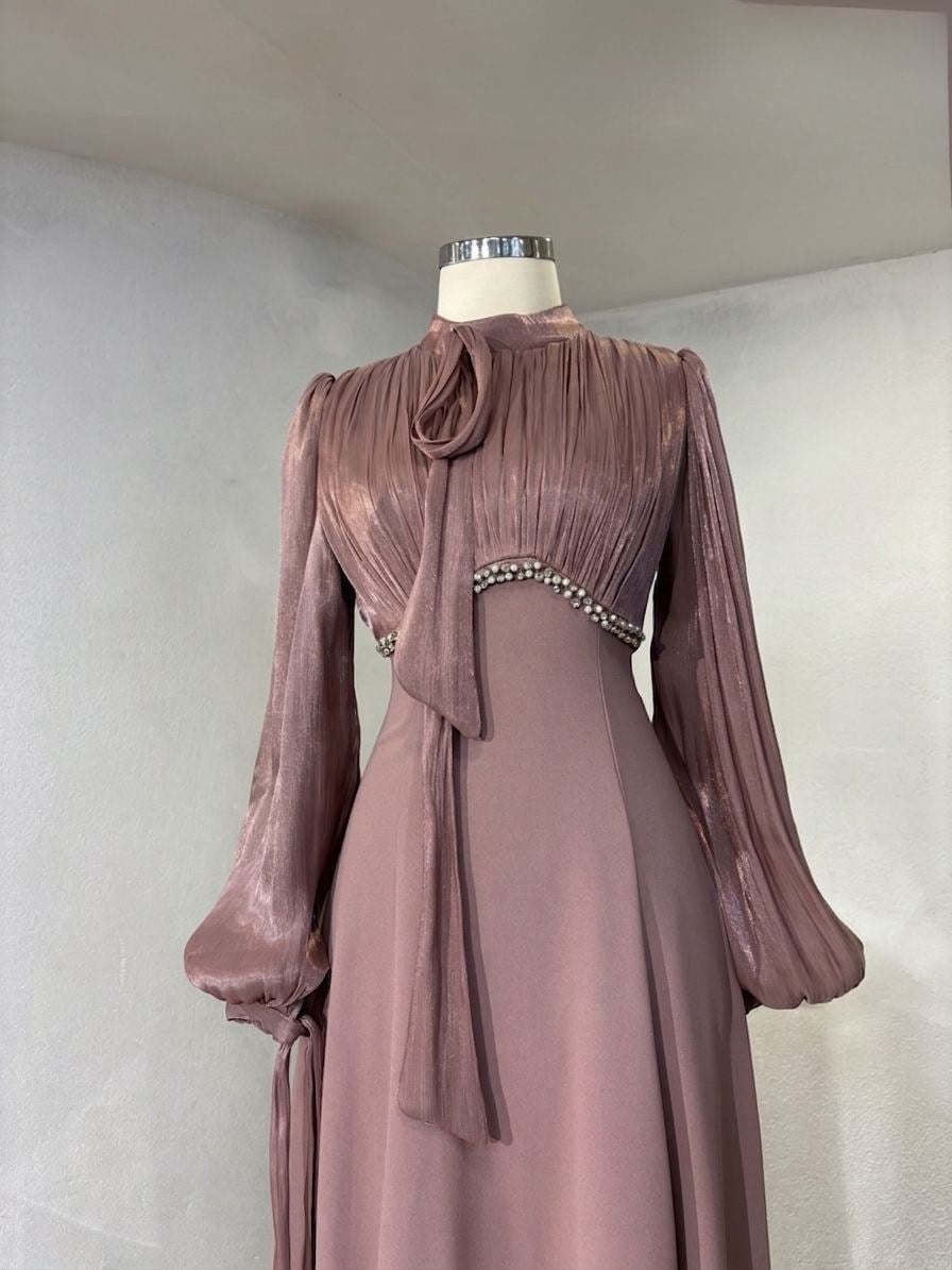 1147 Abiye Gül Kurusu