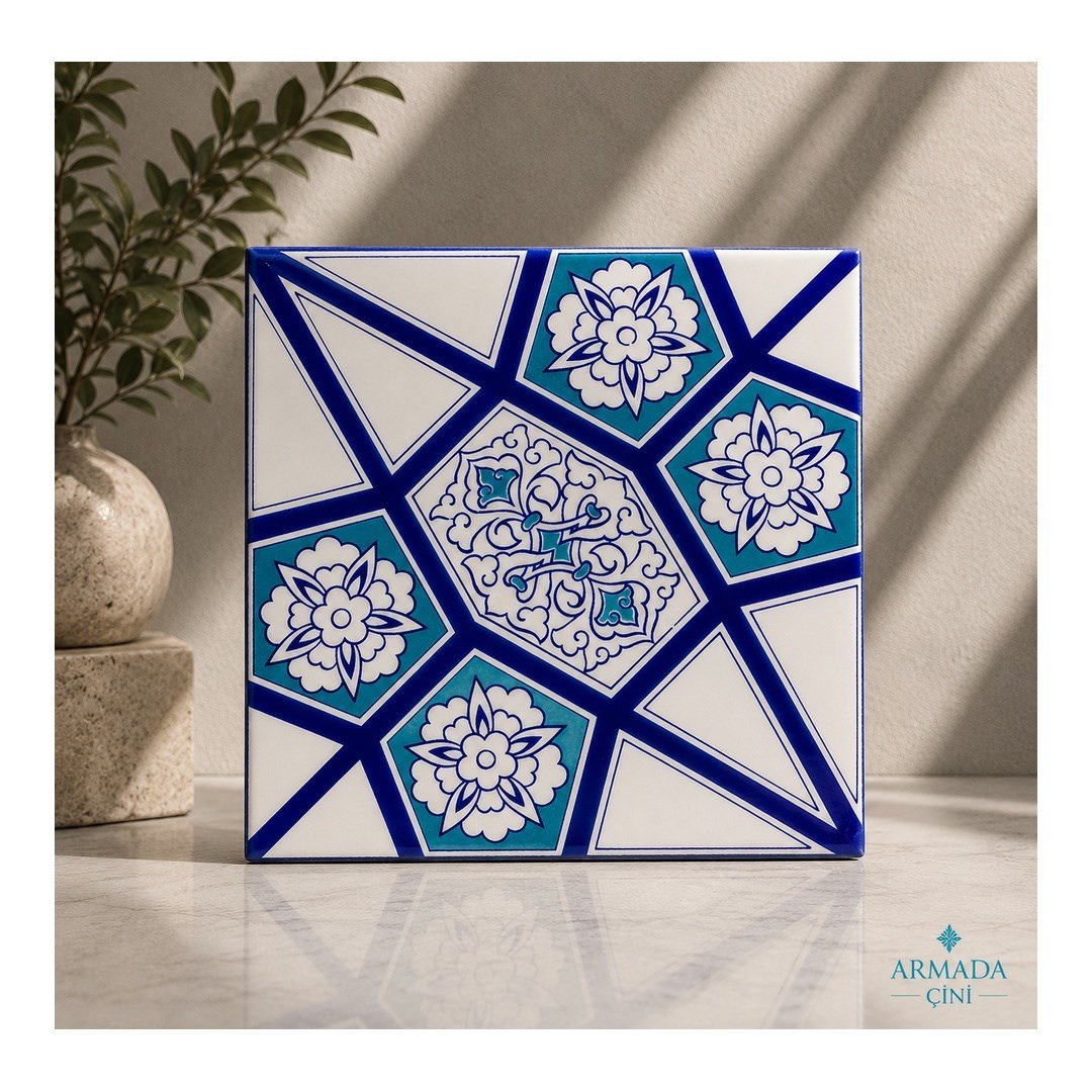 Armada Çini 20x20 Cm AC 3 A Geometrik Mavi Beyaz Desen Çini Karo
