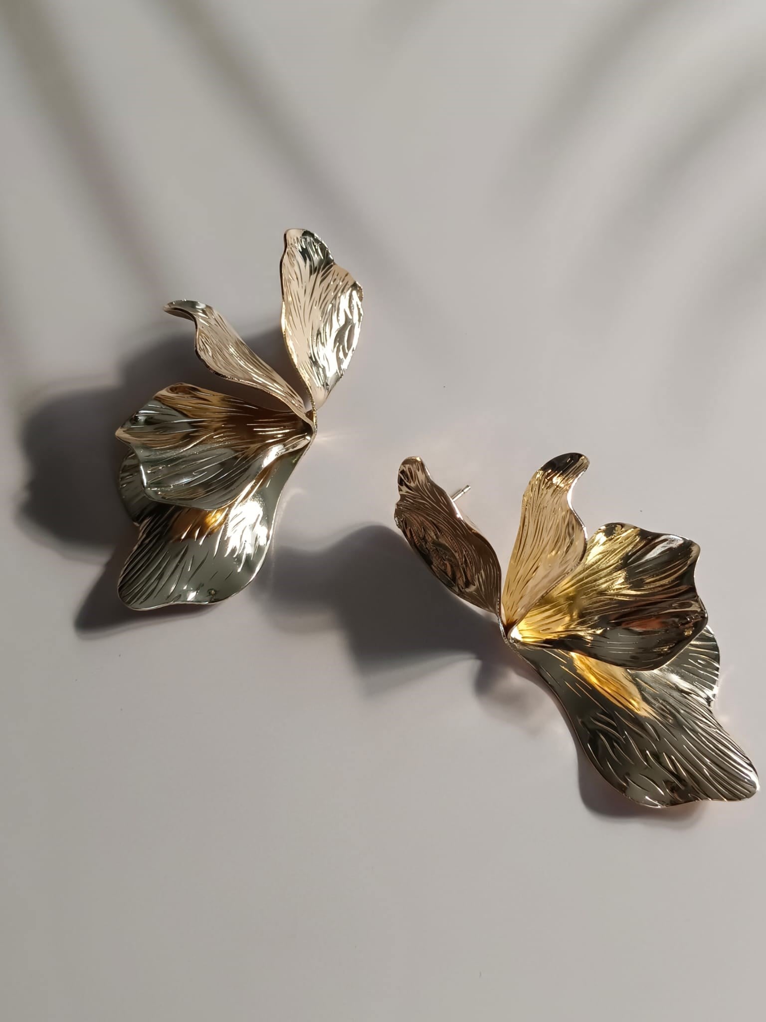 Çiçek Gold Küpe
