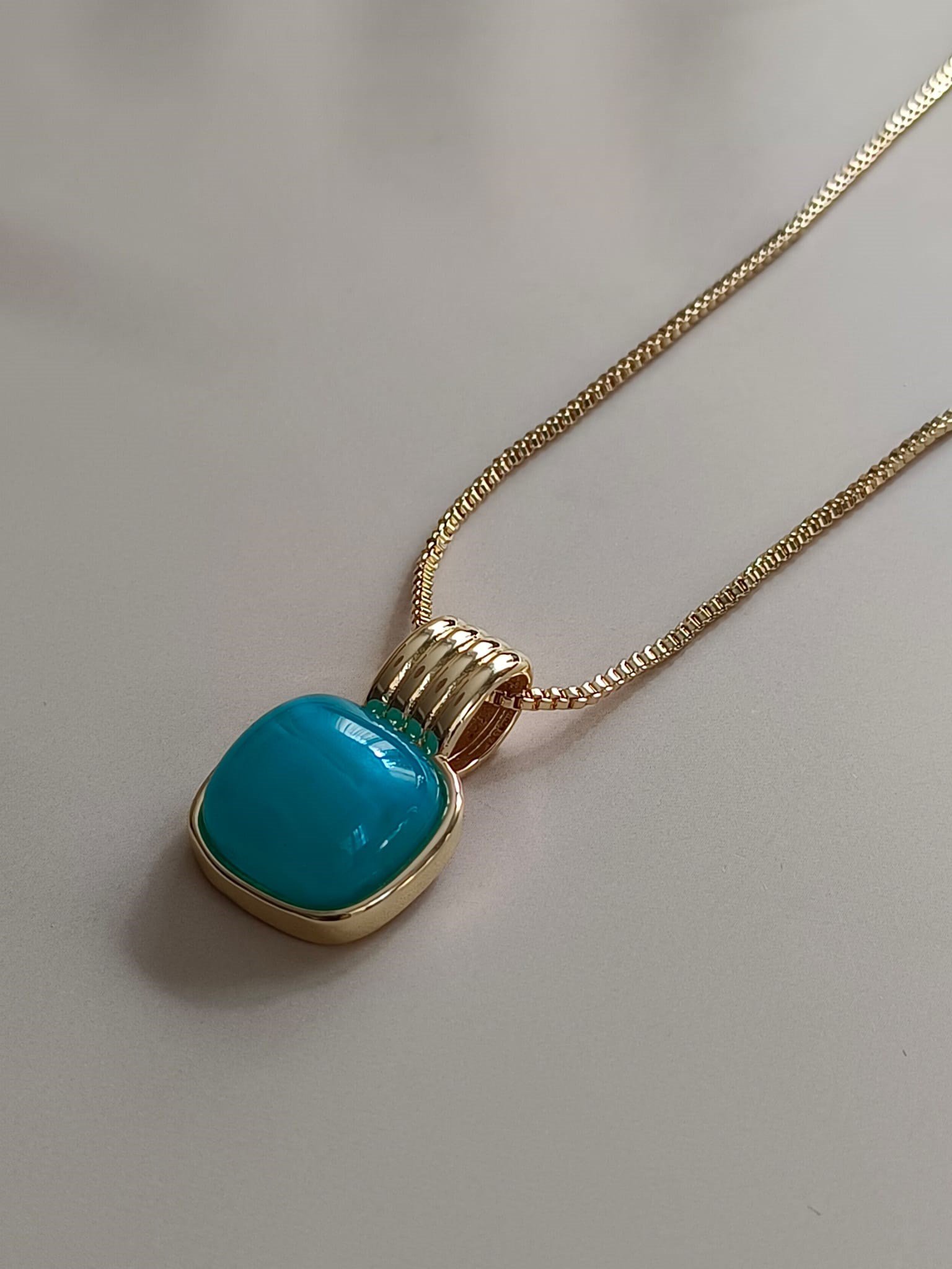 Mavi Uçlu 14K Gold Kolye (40+5cm)