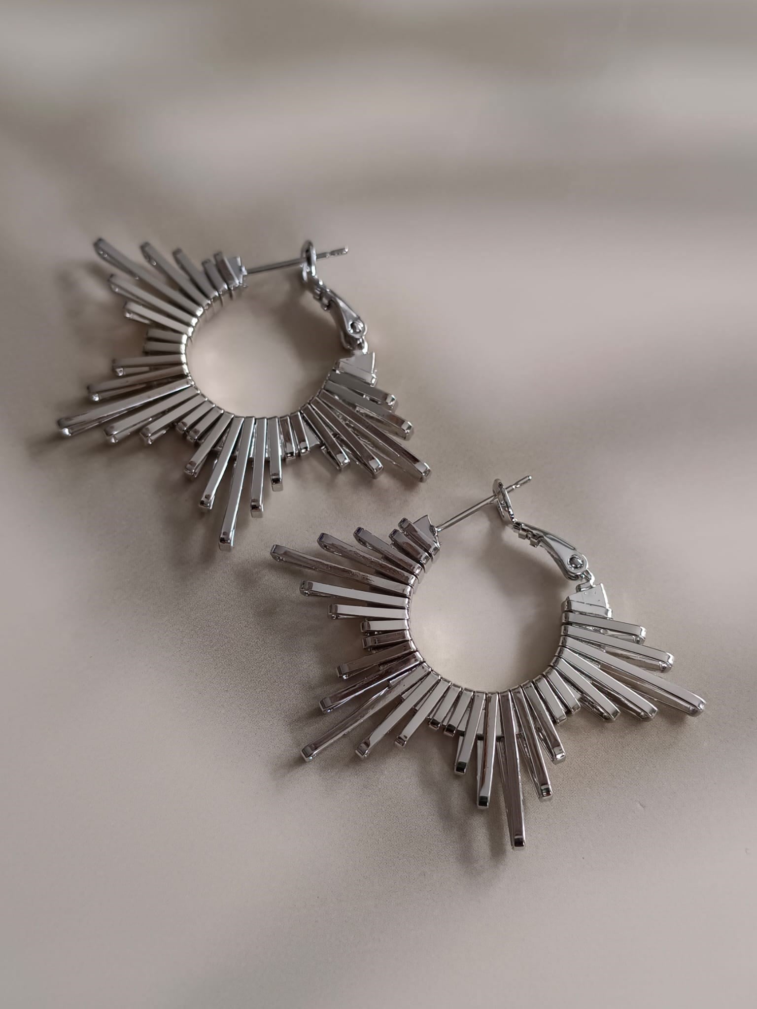 Silver Küpe