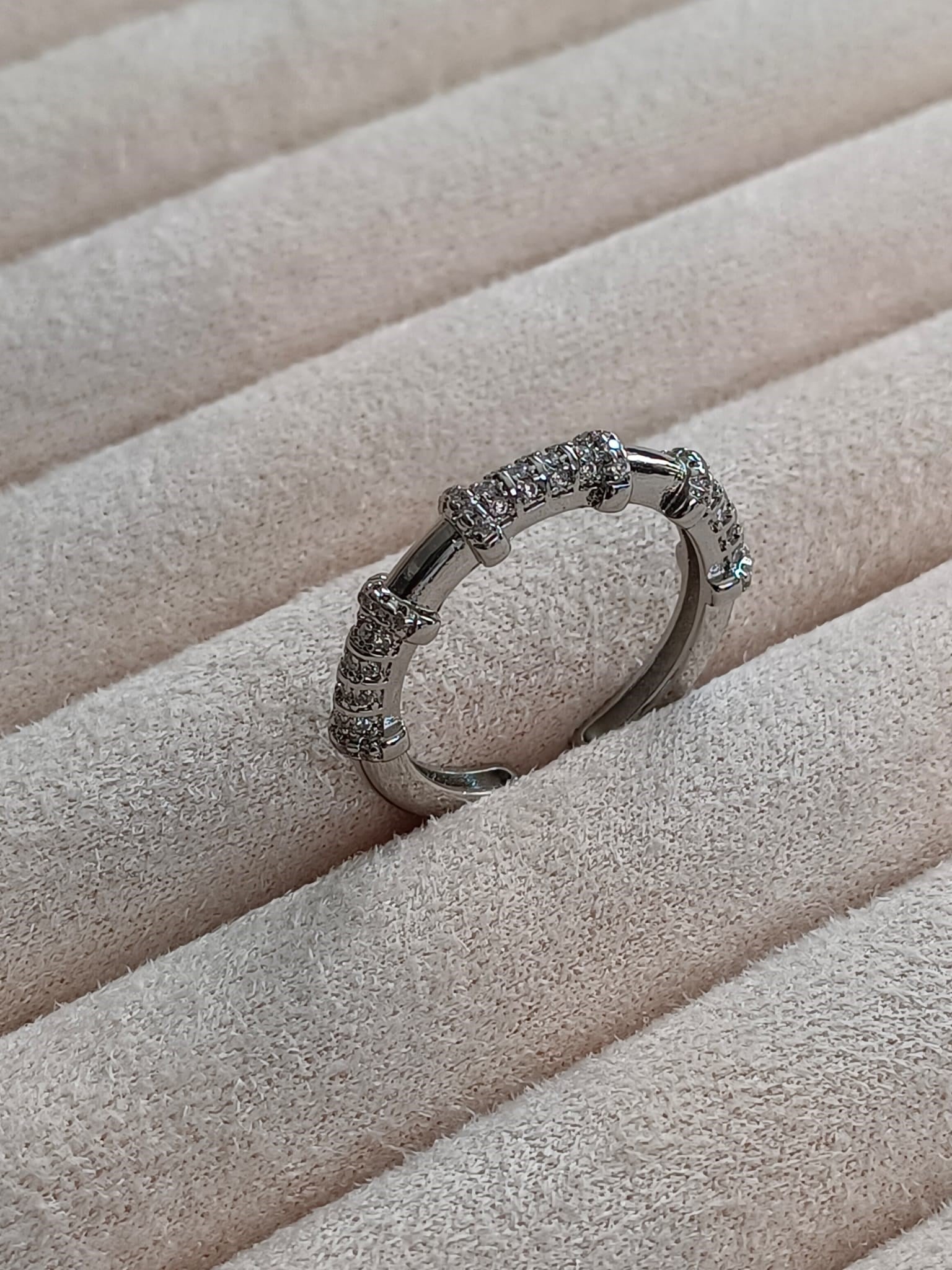 Zirkon Taşlı Yüzük Silver