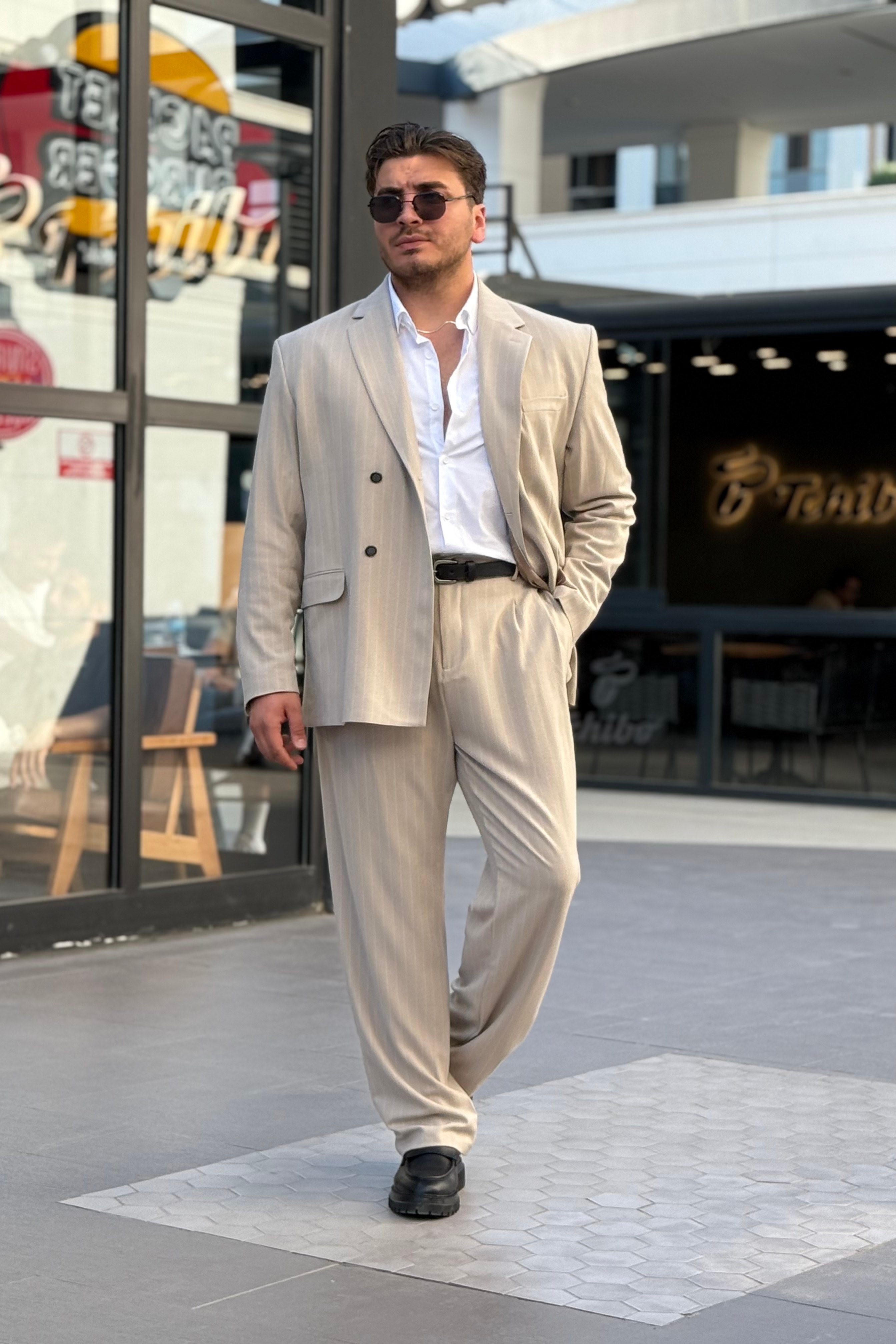 Çizgili Oversize Takım Elbise Krem