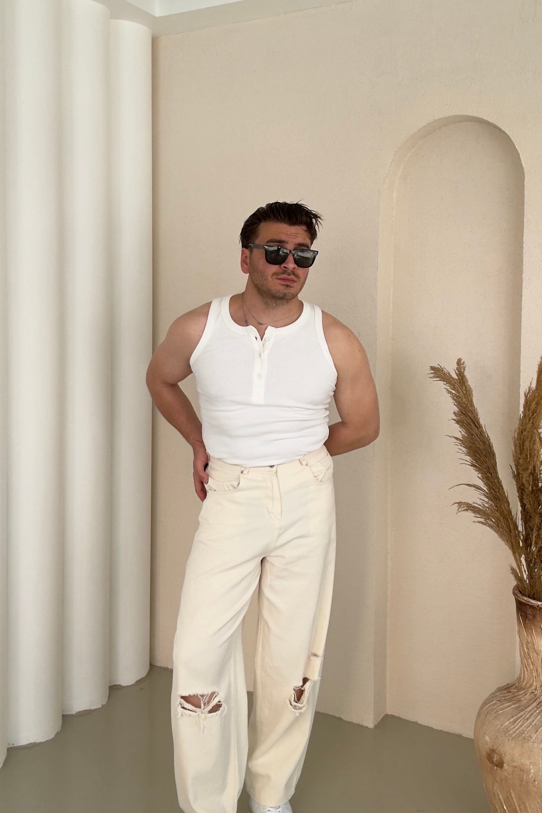 Fitilli Yaka Düğmeli Atlet Beyaz