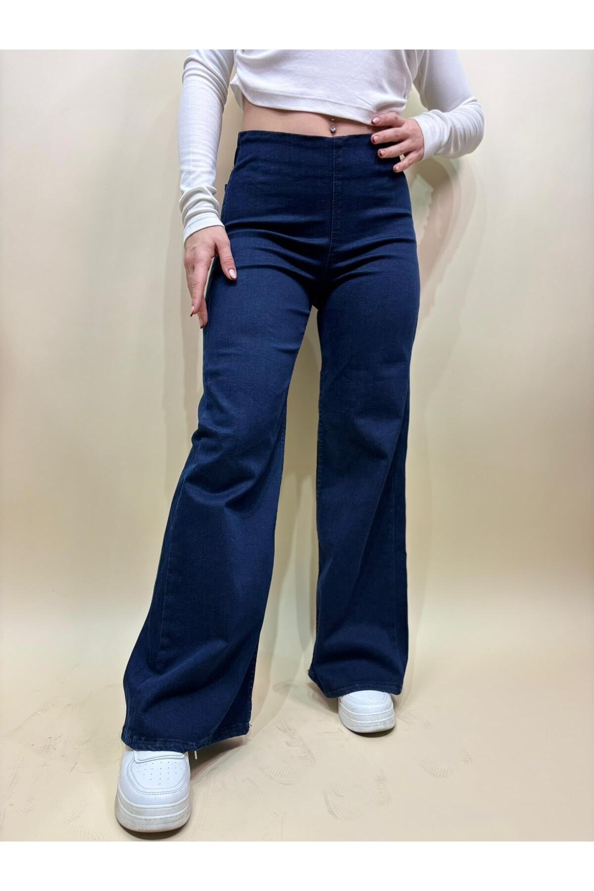 Beli Lastik Detaylı Açık Mavi Kadın Jean Pantolon