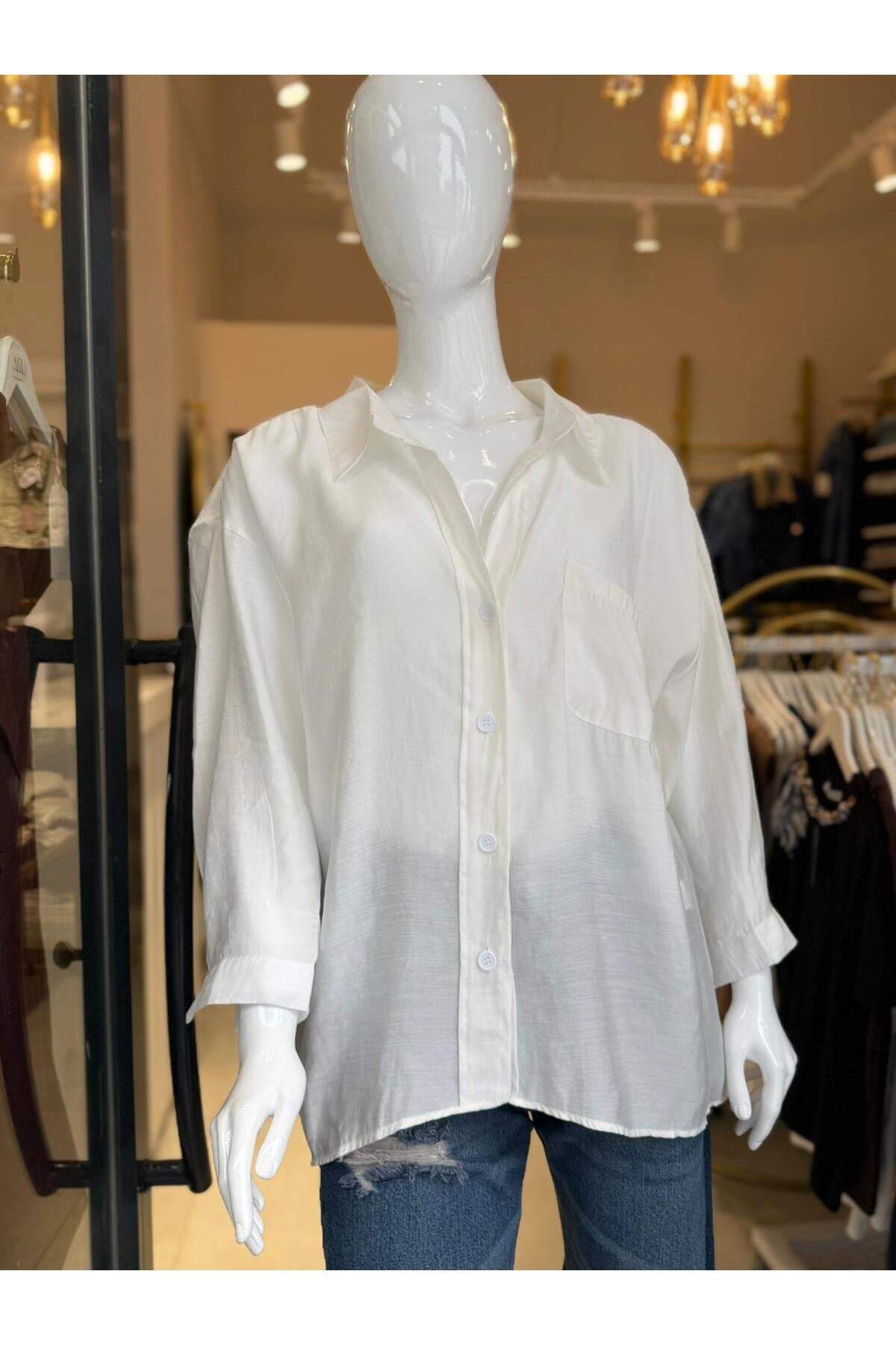 Kadın Beyaz Oversize Salaş Gömlek Cepli Yazlık Basic Gömlek