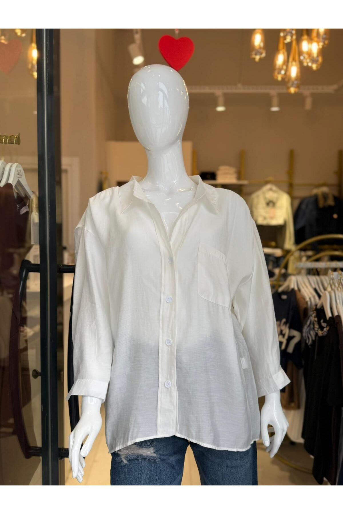 kadin-beyaz-oversize-salas-gomlek-cepl-b-4cee.jpg