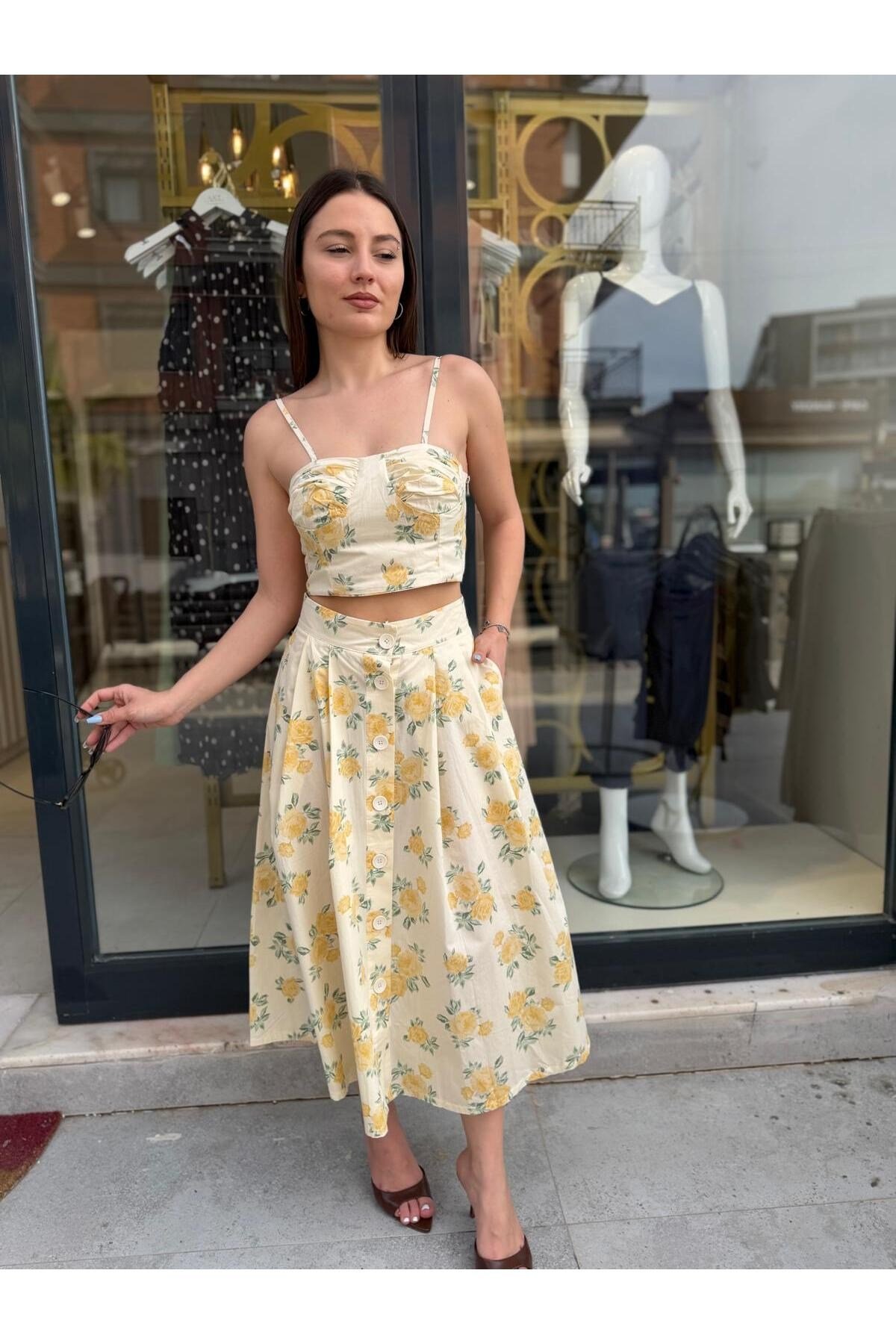 Kadın Çiçek Desenli Crop Bluz & Midi Etek Takım