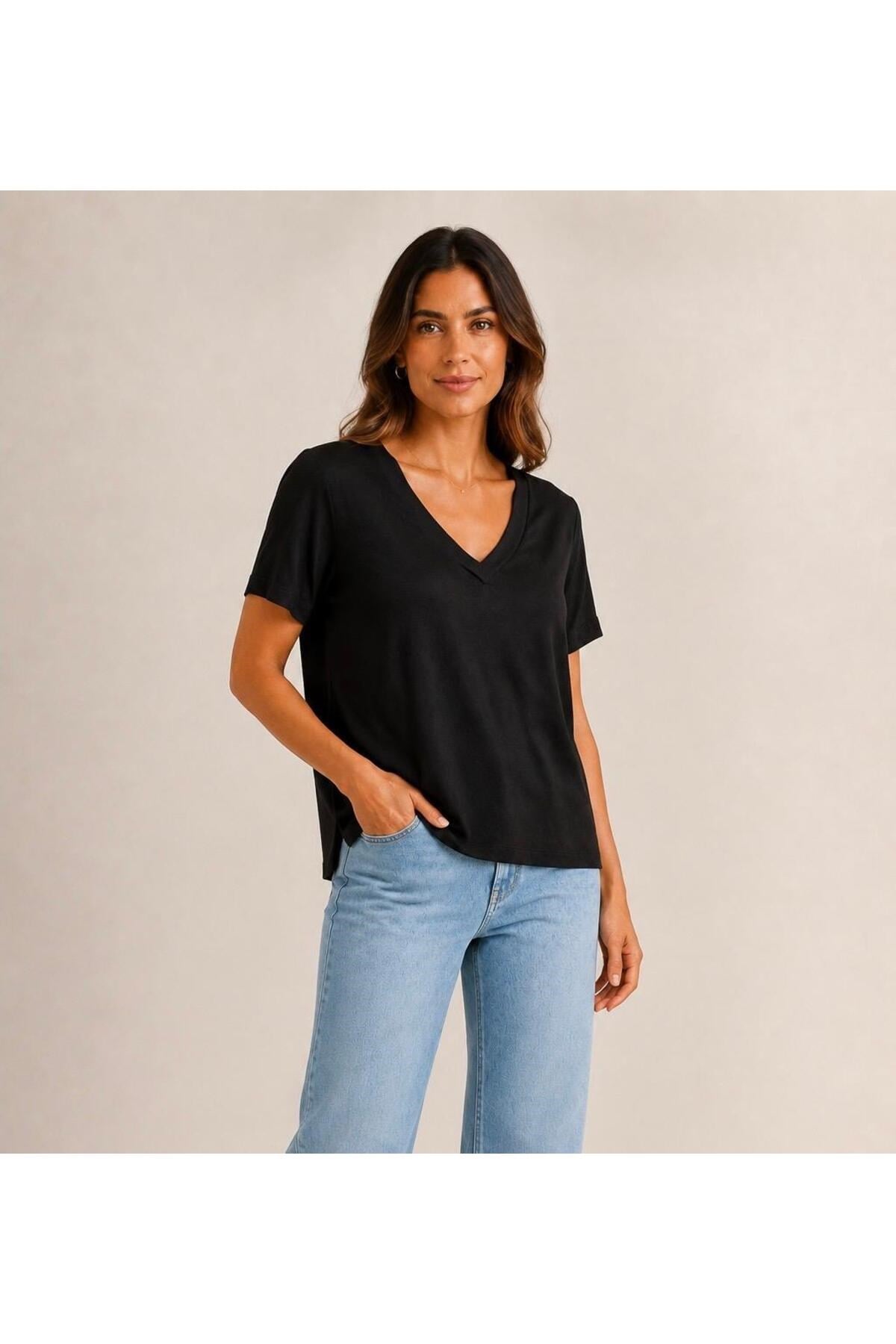 Kadın V Yaka Kısa Kollu Tshirt